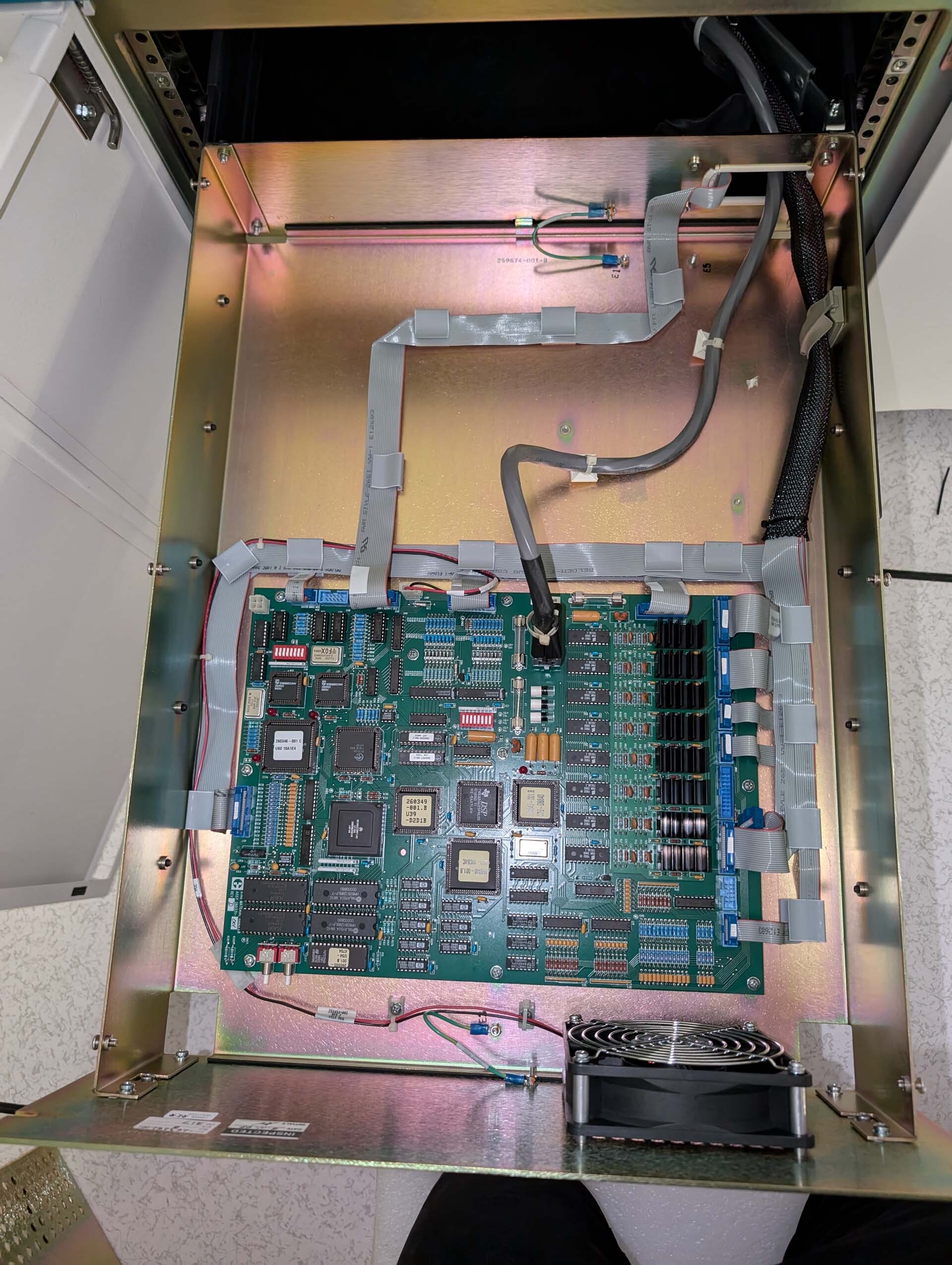 Photo Used ELECTROGLAS / EG 4090u For Sale