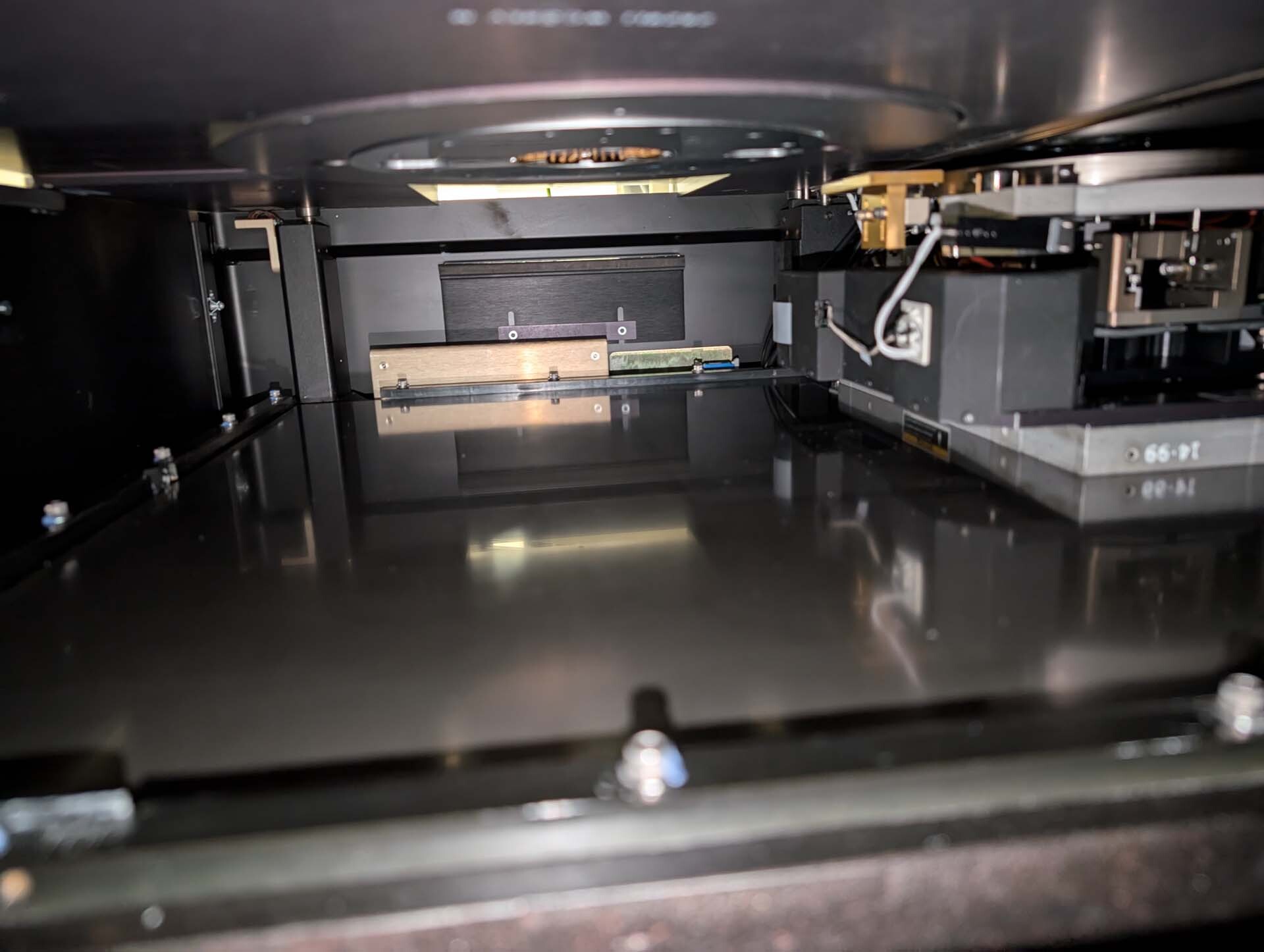 Photo Used ELECTROGLAS / EG 4090u For Sale