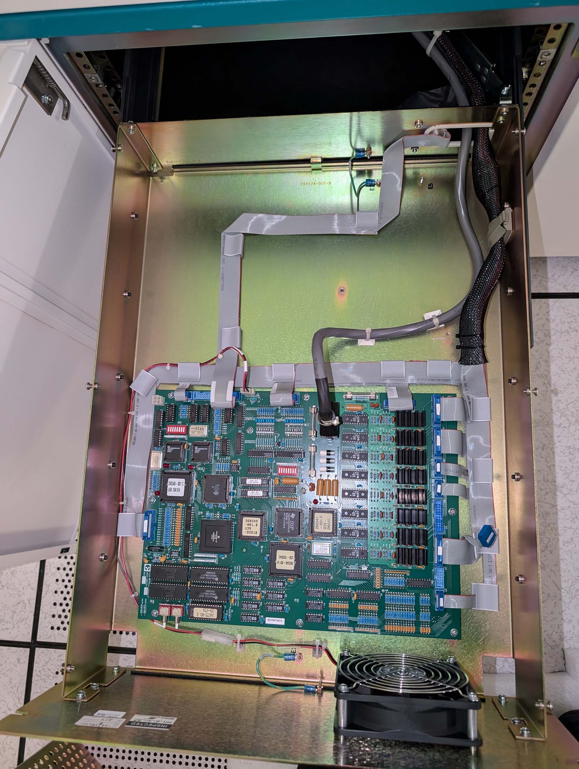 Photo Used ELECTROGLAS / EG 4090u For Sale