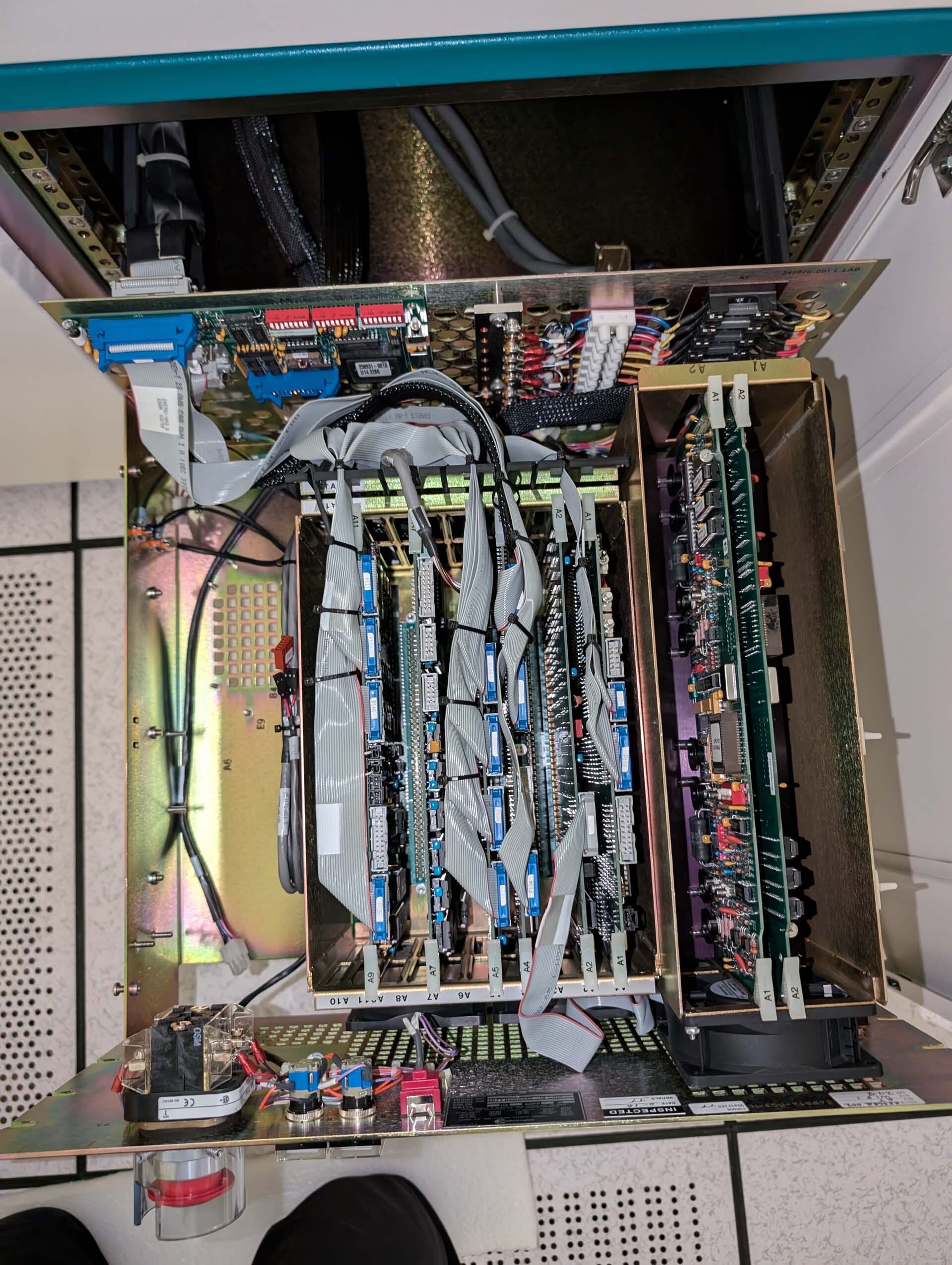 Photo Used ELECTROGLAS / EG 4090u For Sale