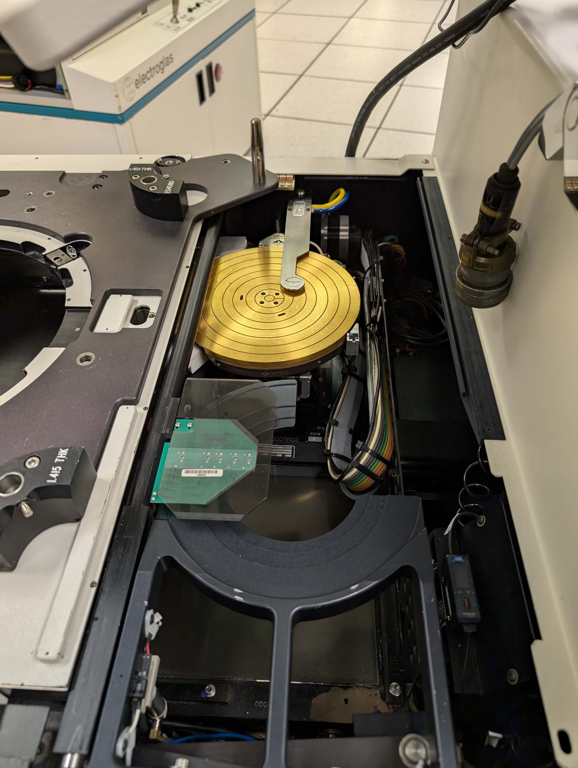 Photo Used ELECTROGLAS / EG 4090u For Sale
