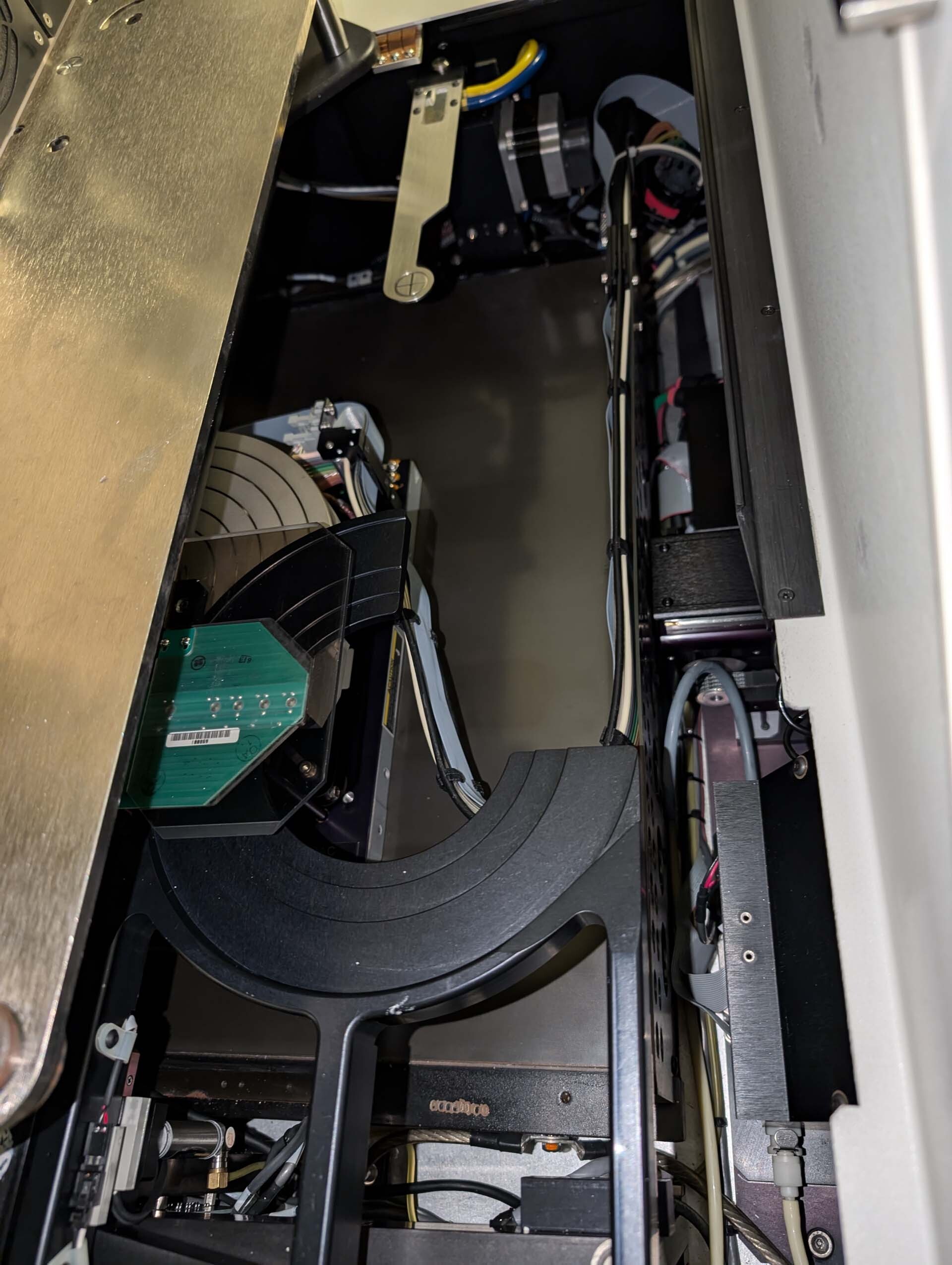 Photo Used ELECTROGLAS / EG 4090u For Sale