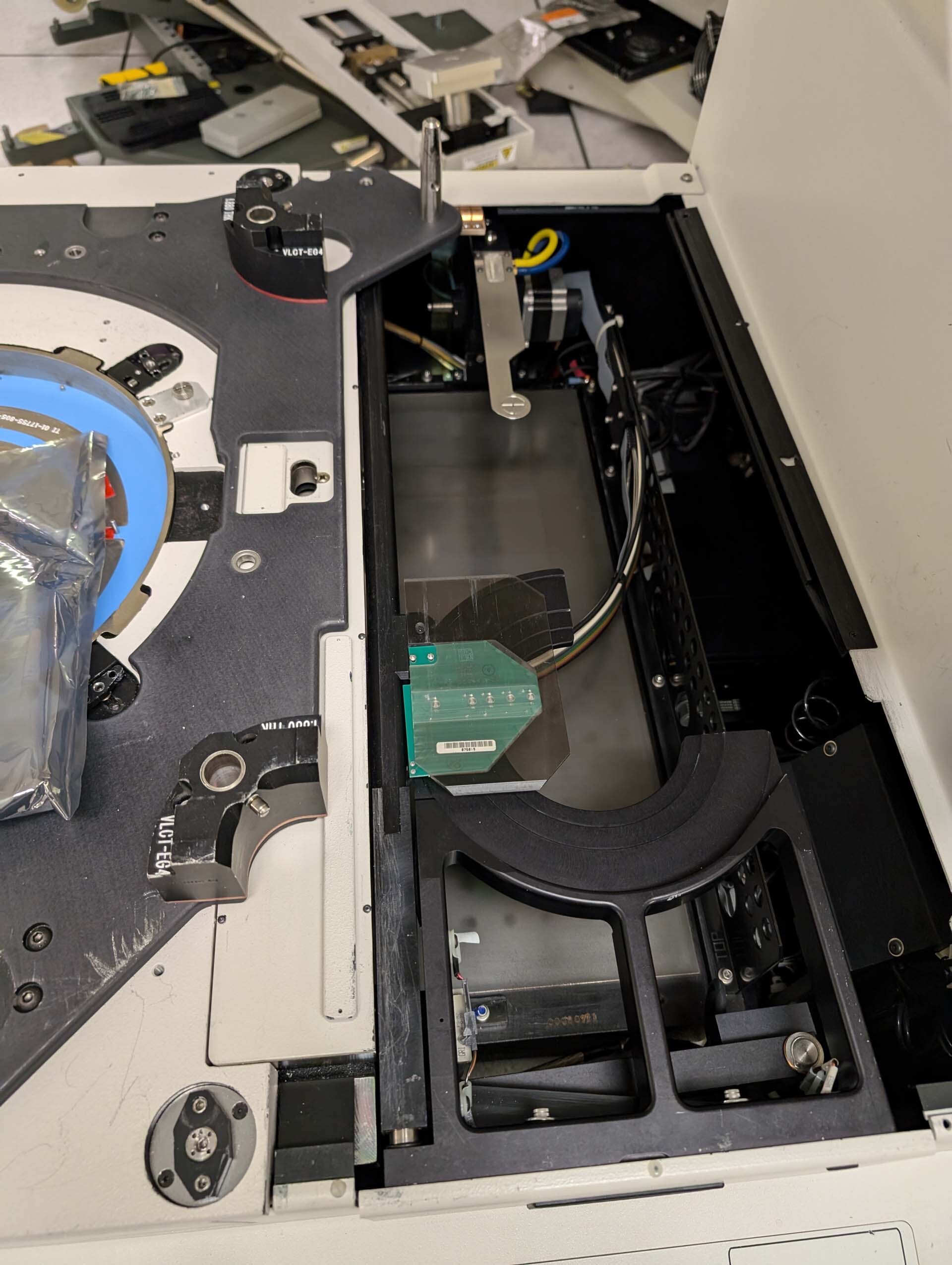 Photo Used ELECTROGLAS / EG 4090u For Sale