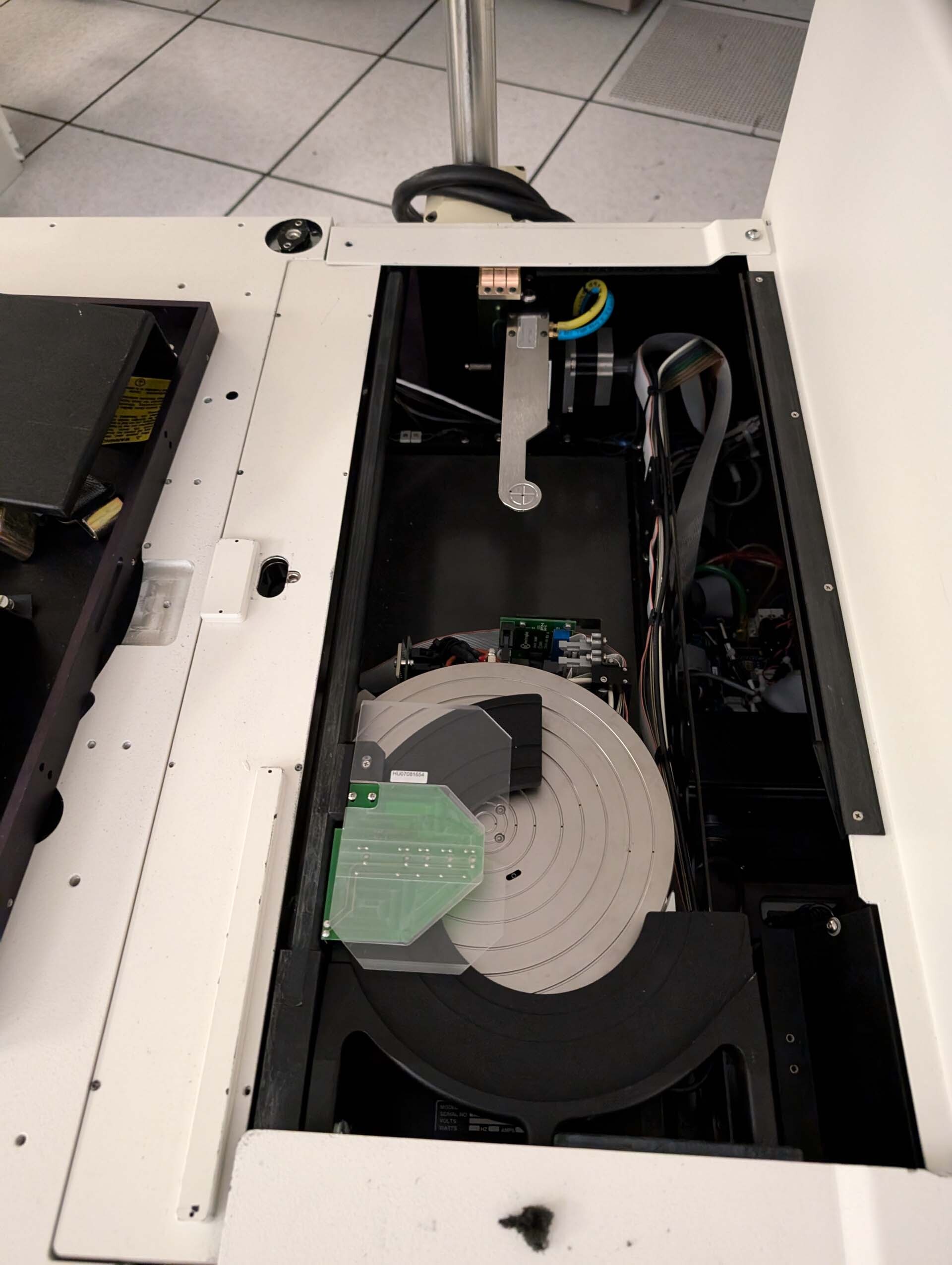 Photo Used ELECTROGLAS / EG 4090u For Sale