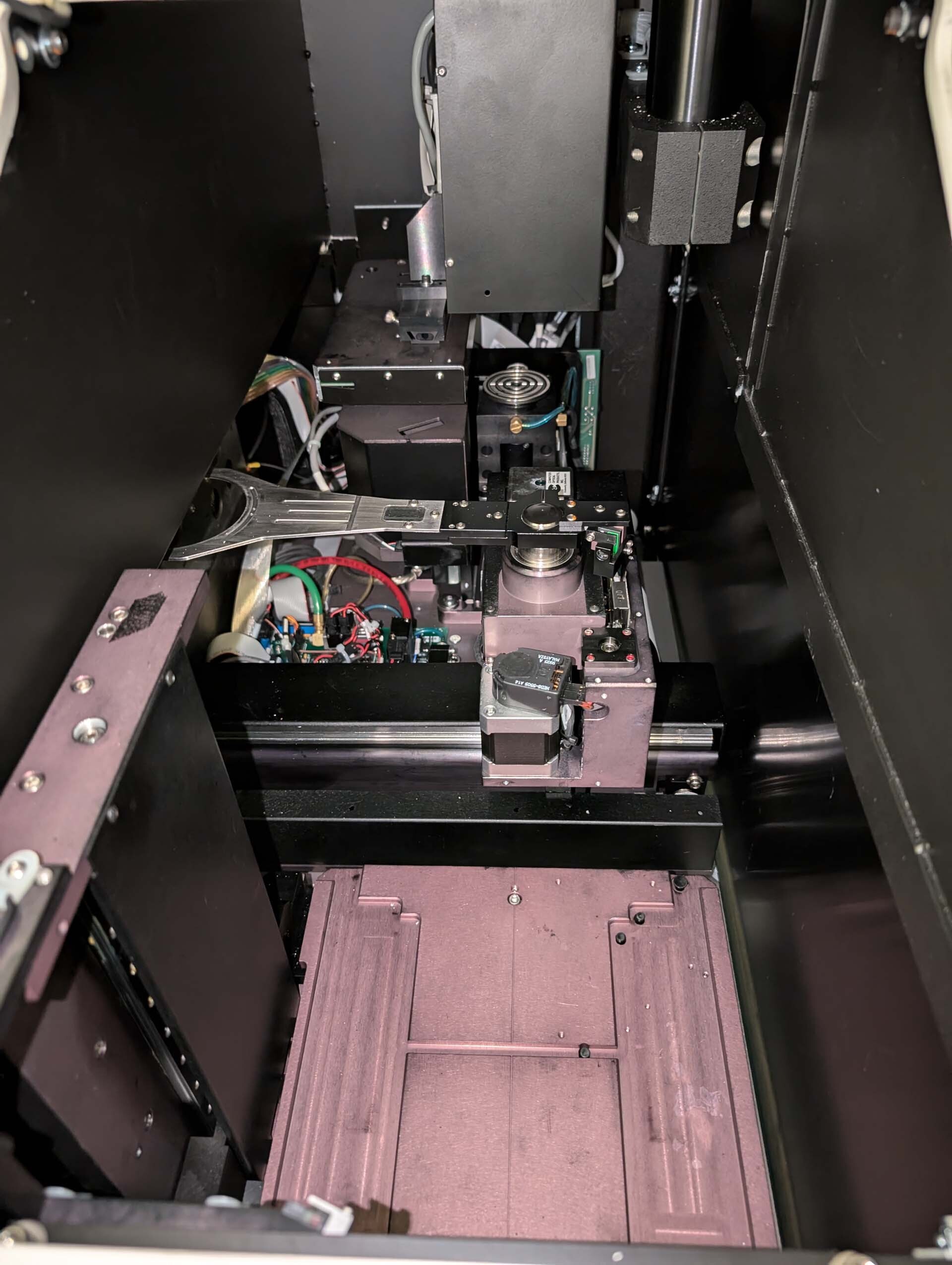 Photo Used ELECTROGLAS / EG 4090u For Sale