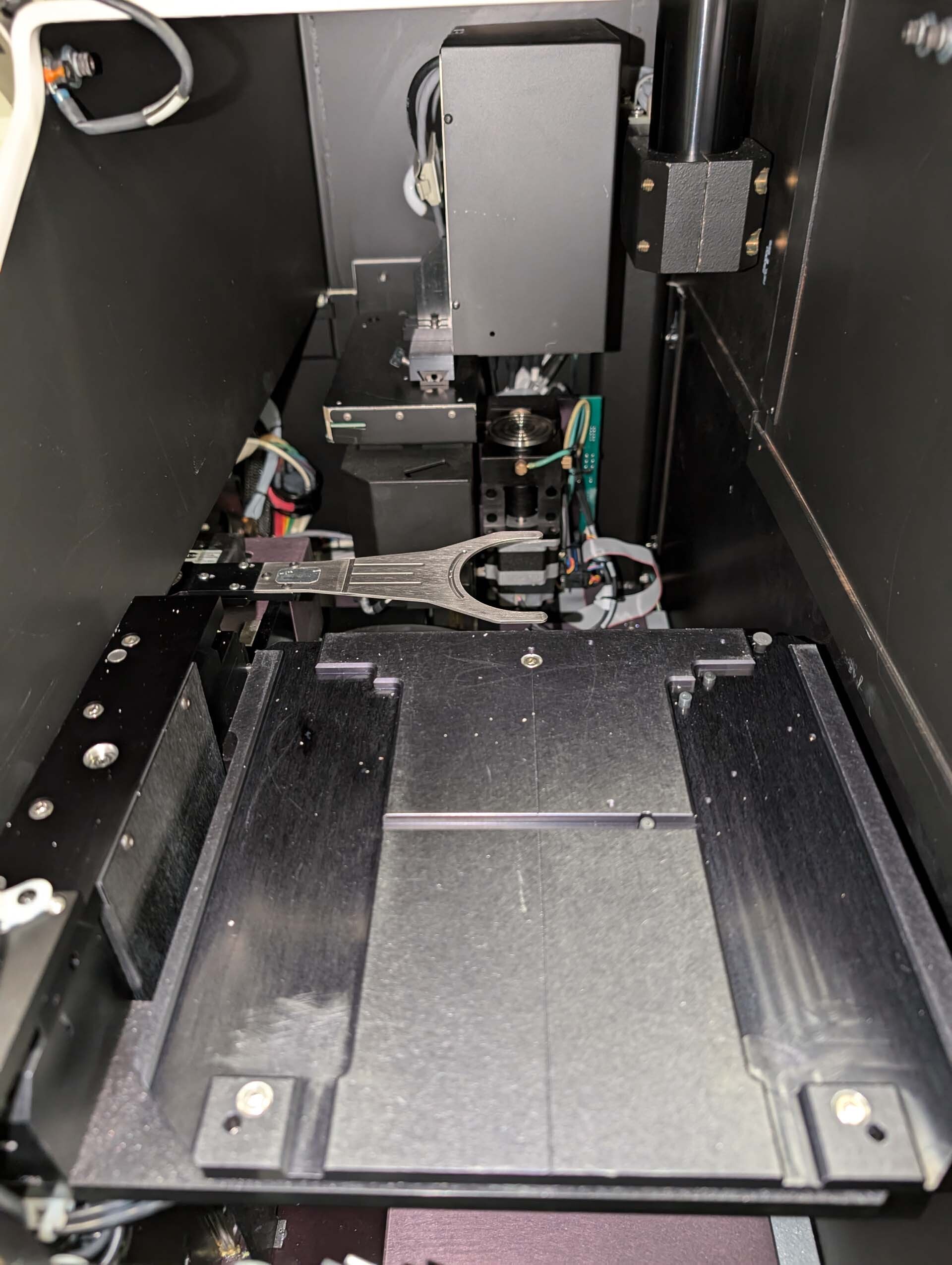 Photo Used ELECTROGLAS / EG 4090u For Sale
