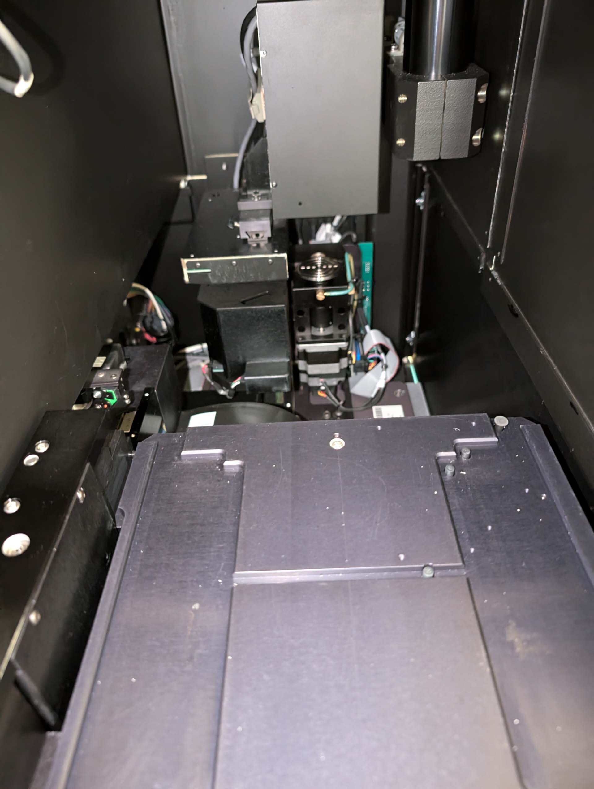 Photo Used ELECTROGLAS / EG 4090u For Sale