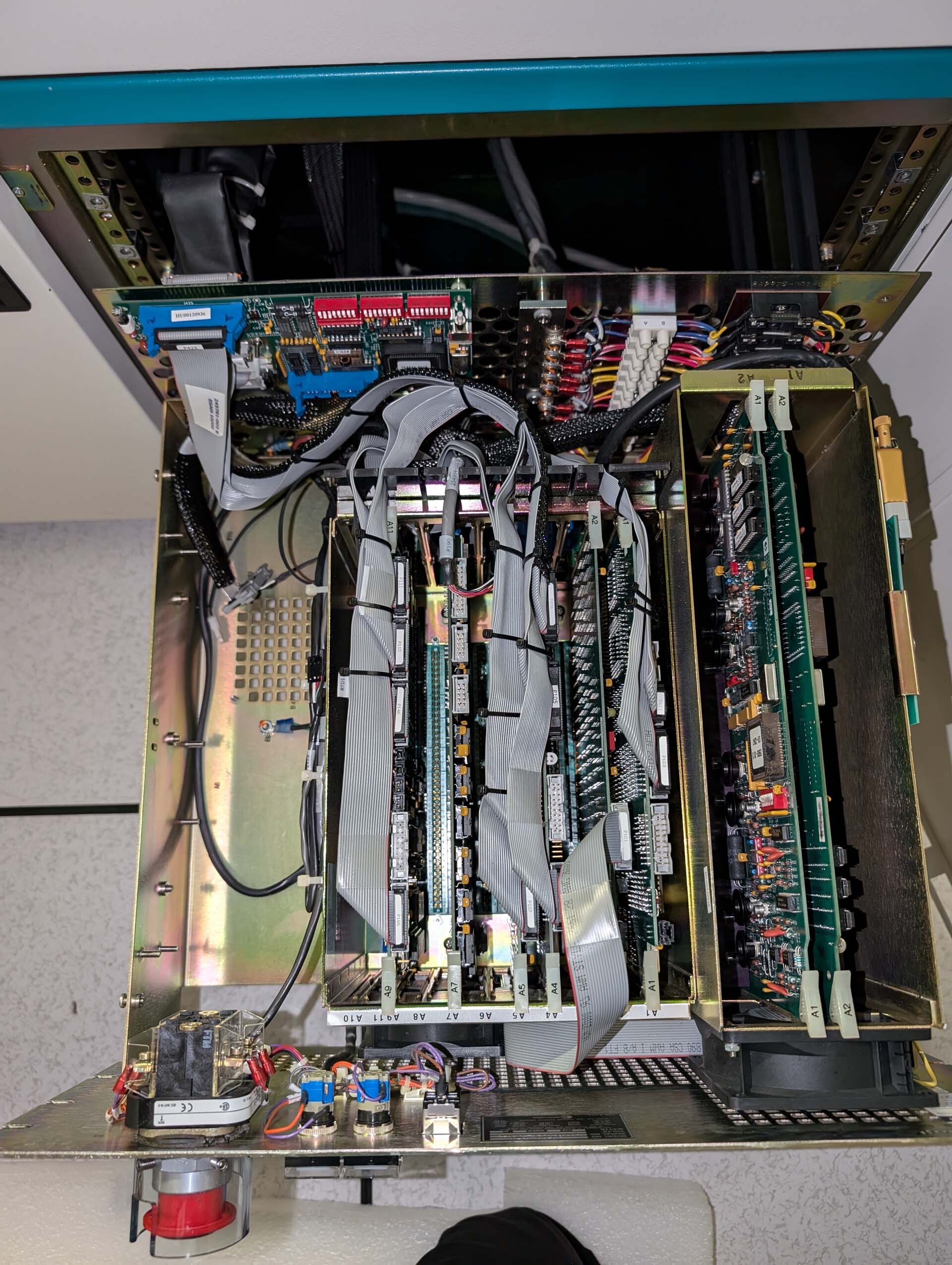 Photo Used ELECTROGLAS / EG 4090u For Sale