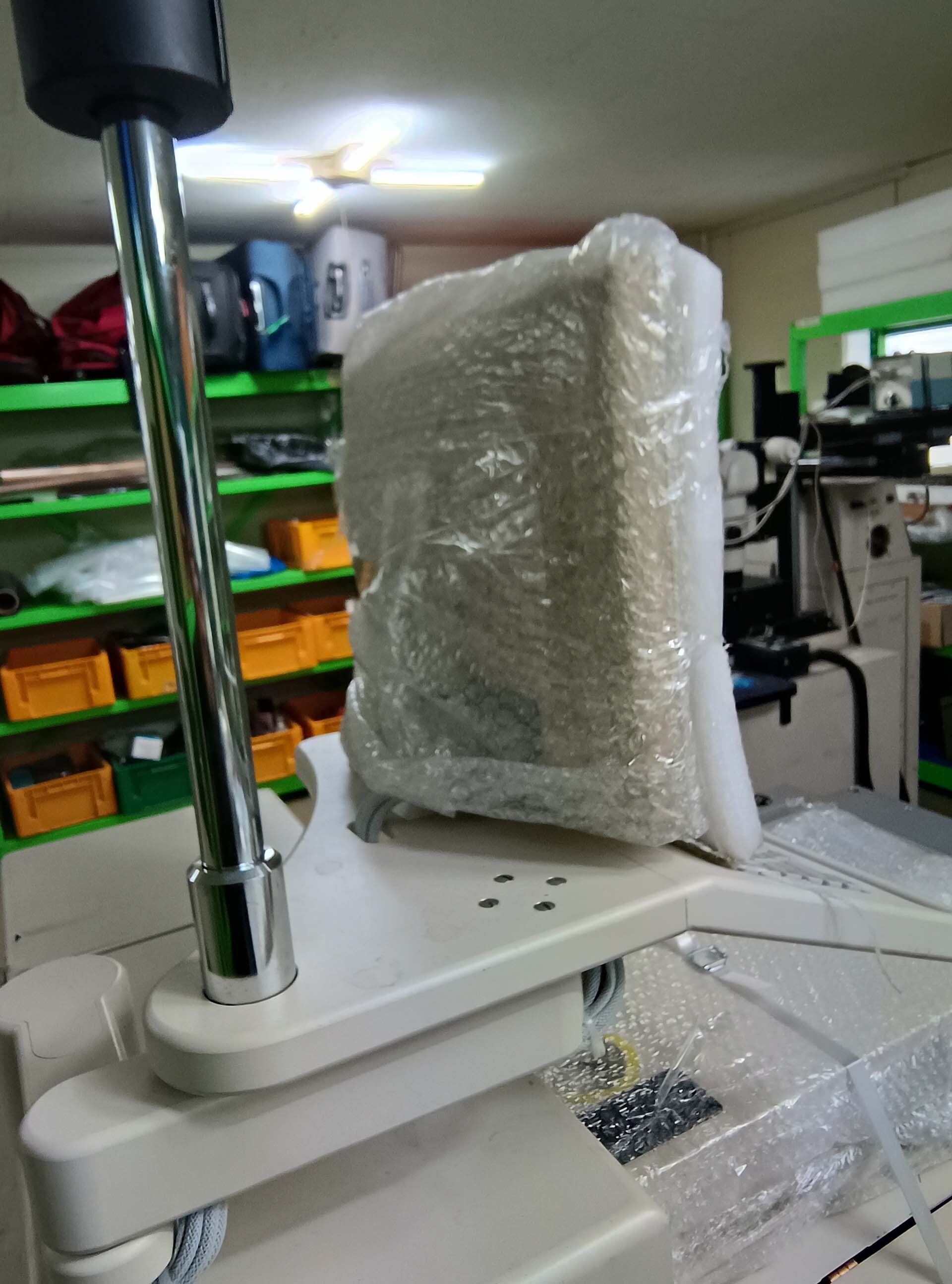 Photo Used ELECTROGLAS / EG 4090u+ For Sale