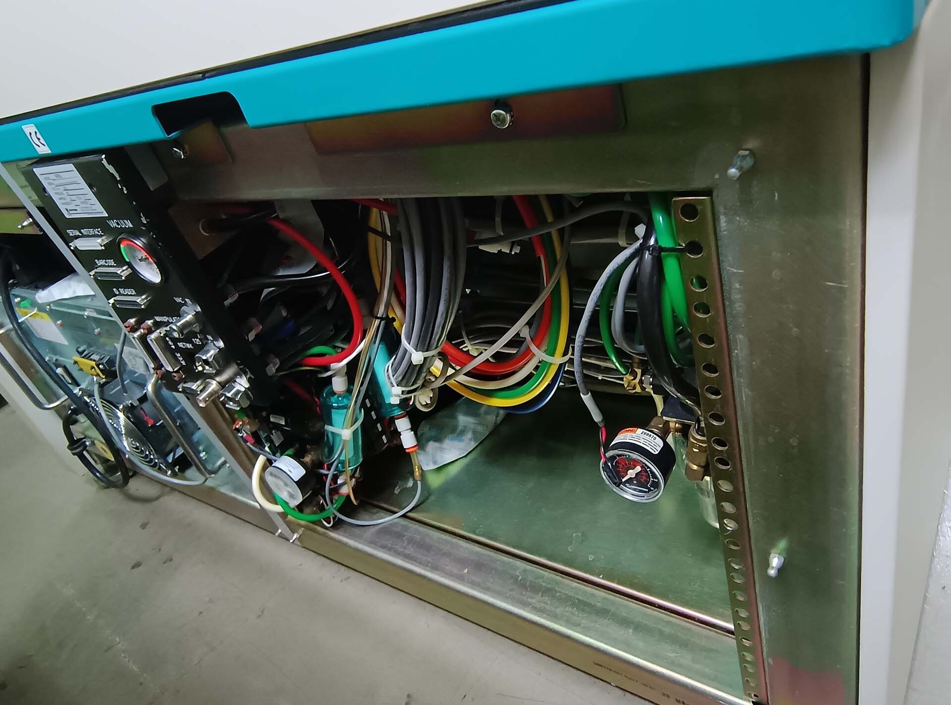 Photo Used ELECTROGLAS / EG 4090u+ For Sale