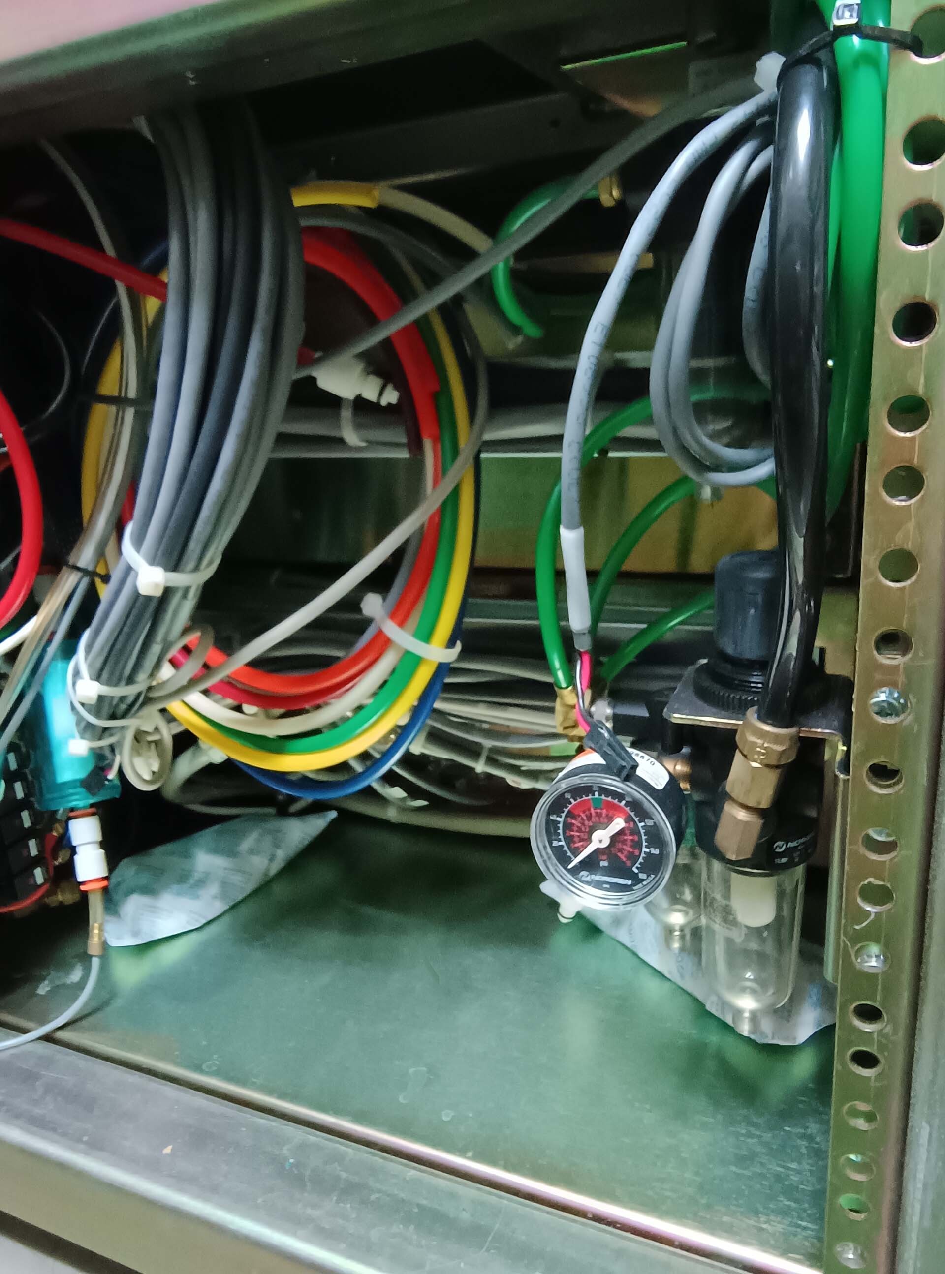 Photo Used ELECTROGLAS / EG 4090u+ For Sale