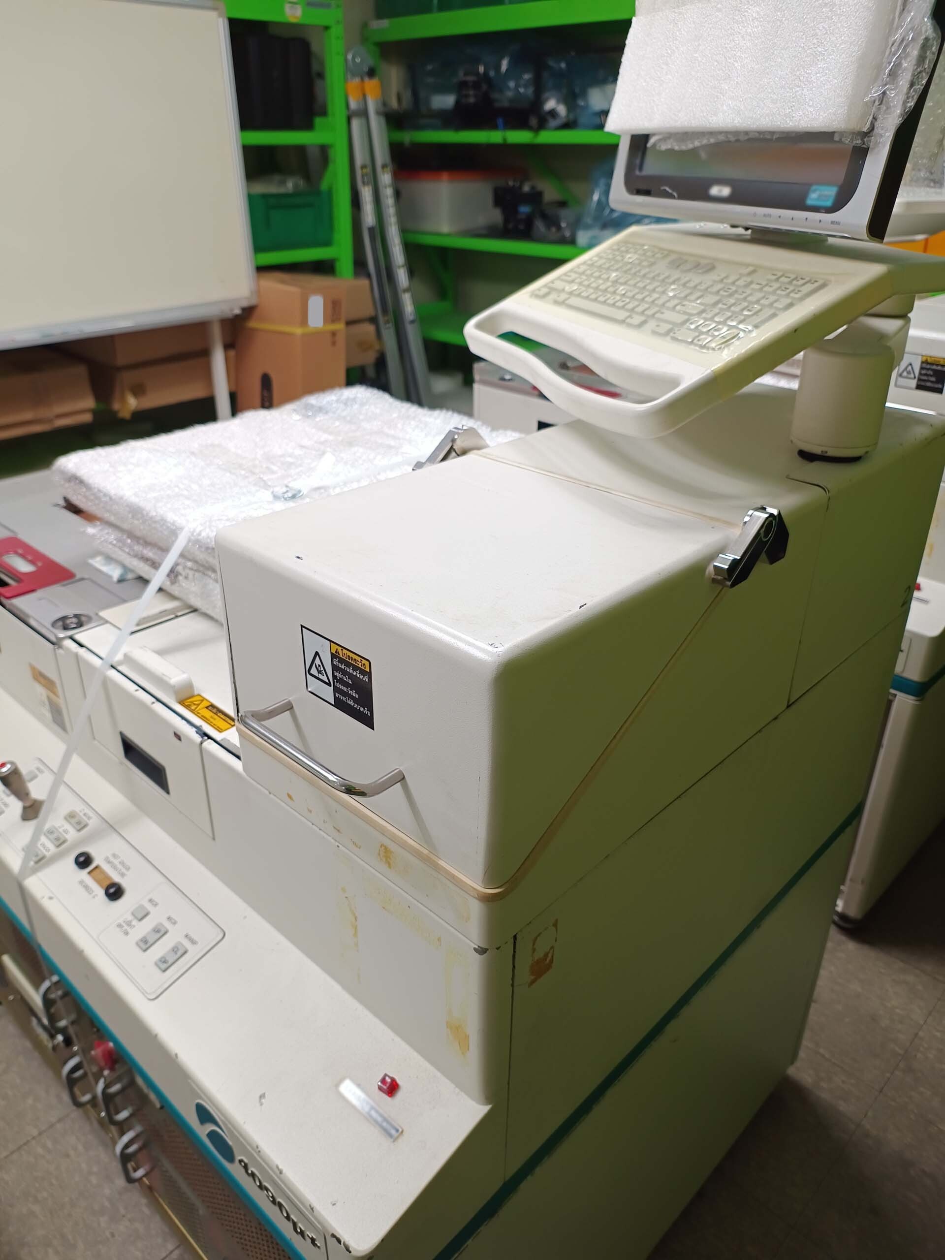 Photo Used ELECTROGLAS / EG 4090u+ For Sale