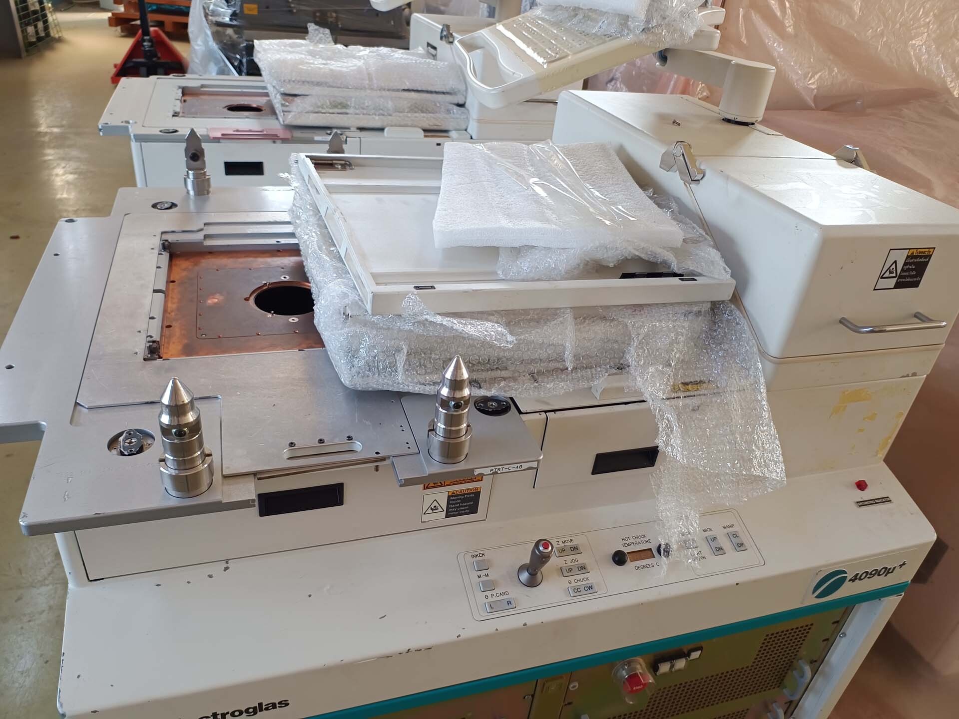 Photo Used ELECTROGLAS / EG 4090u+ For Sale