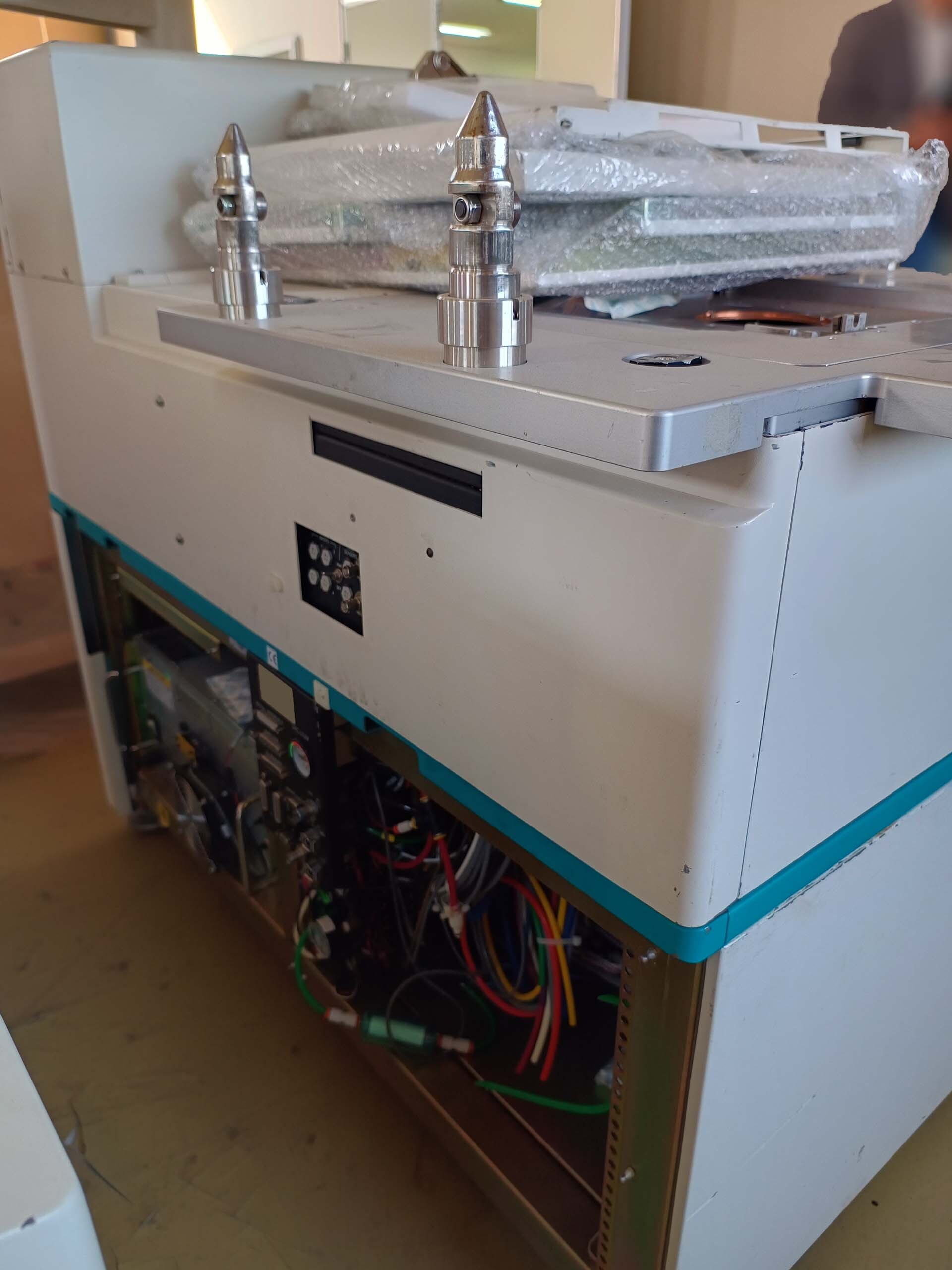 Photo Used ELECTROGLAS / EG 4090u+ For Sale