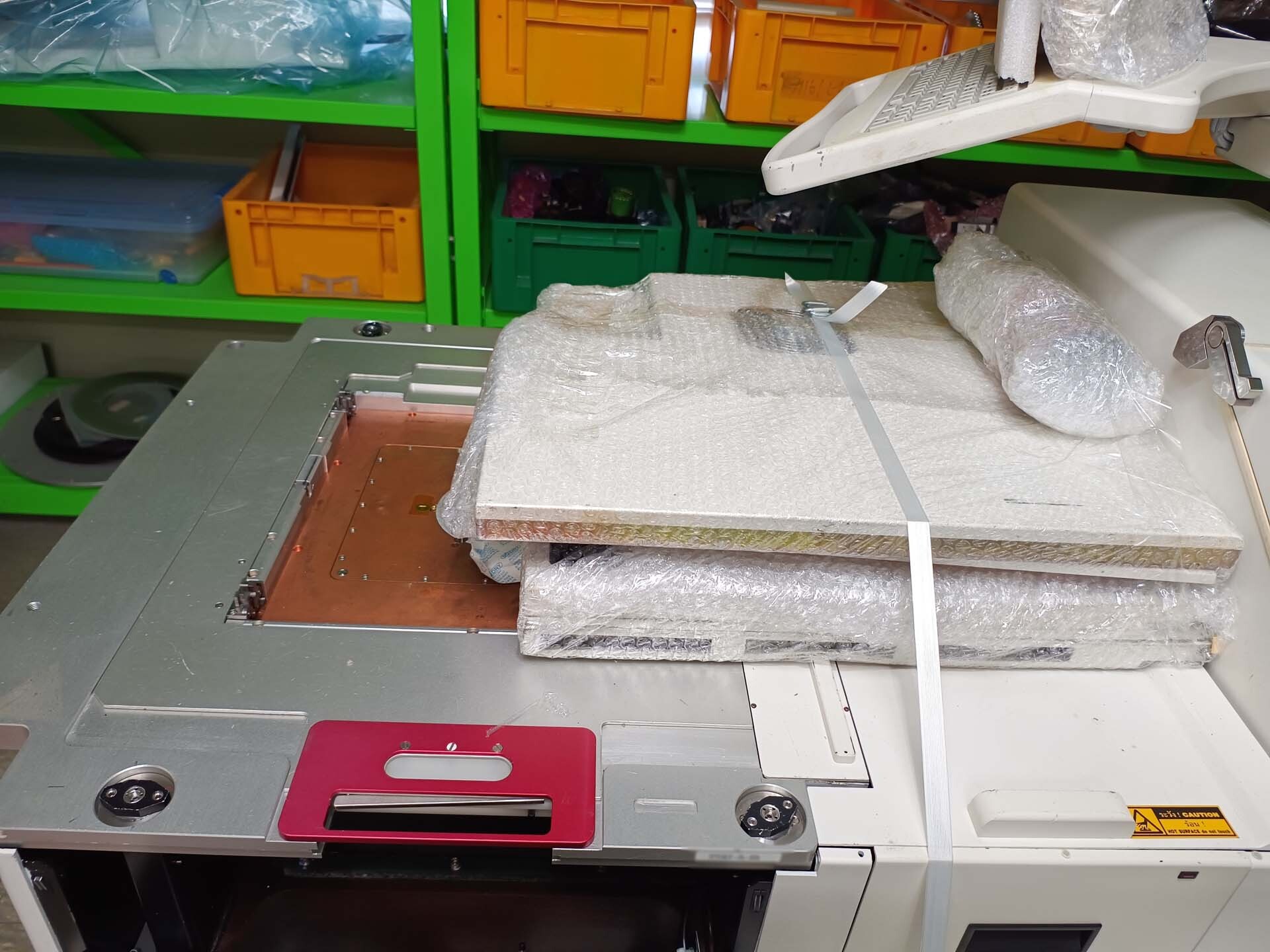 Photo Used ELECTROGLAS / EG 4090u+ For Sale