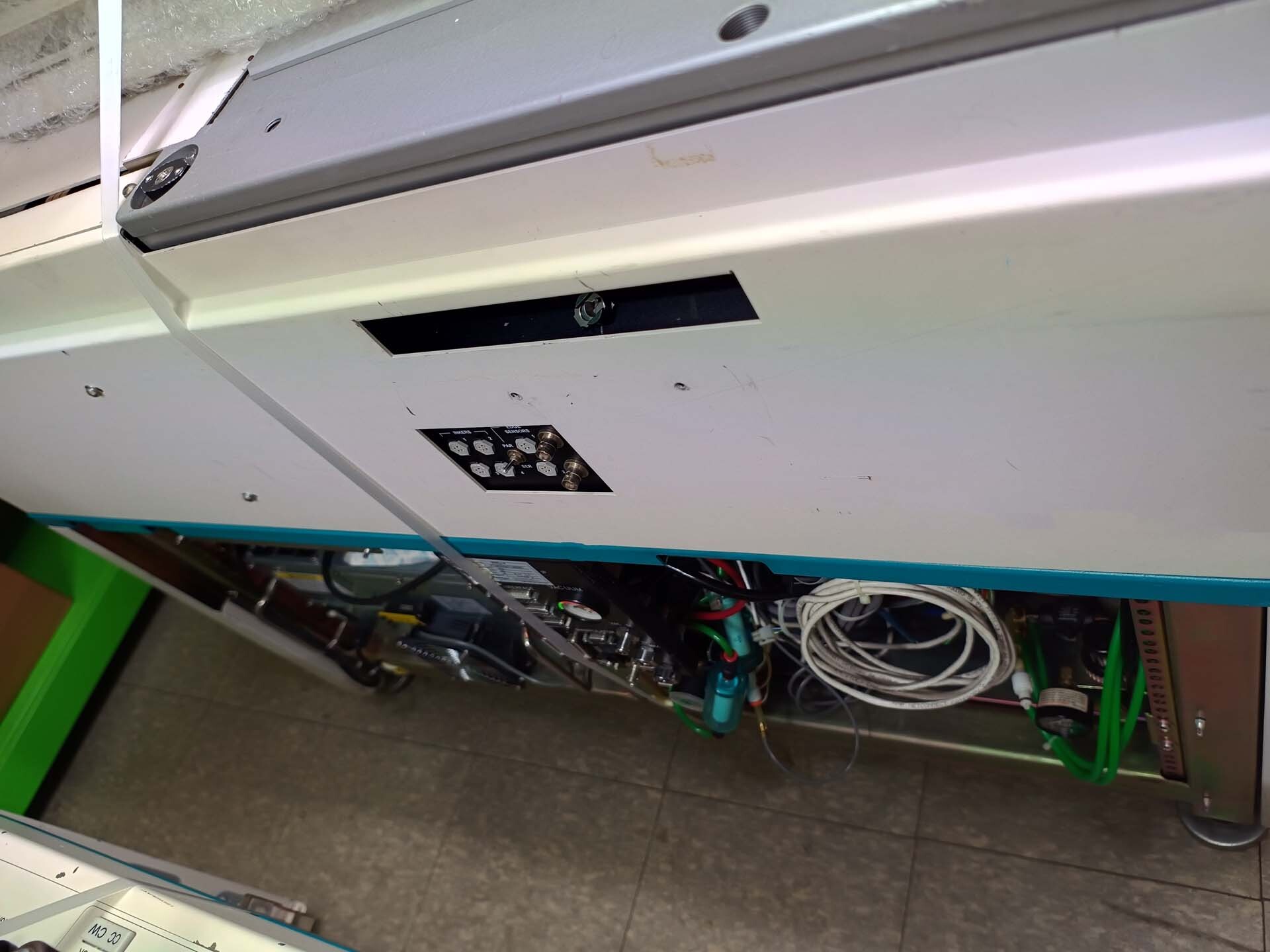 Photo Used ELECTROGLAS / EG 4090u+ For Sale