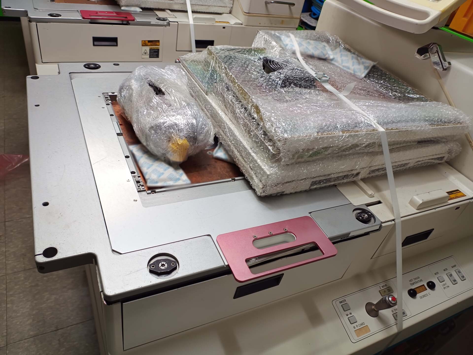 Photo Used ELECTROGLAS / EG 4090u+ For Sale