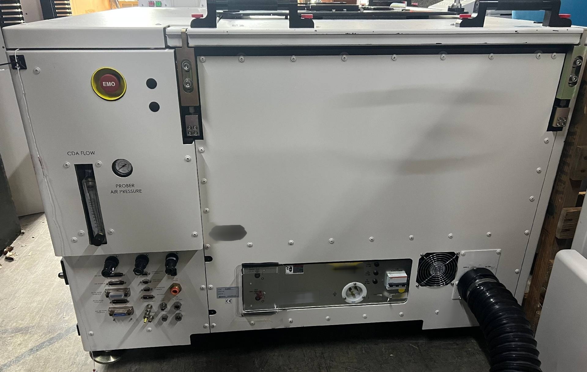 Foto Verwendet ELECTROGLAS / EG 6000 Zum Verkauf