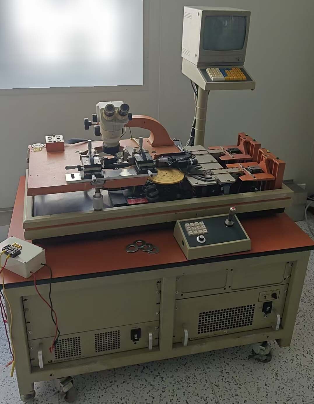Foto Verwendet ELECTROGLAS / EG 2001 Zum Verkauf