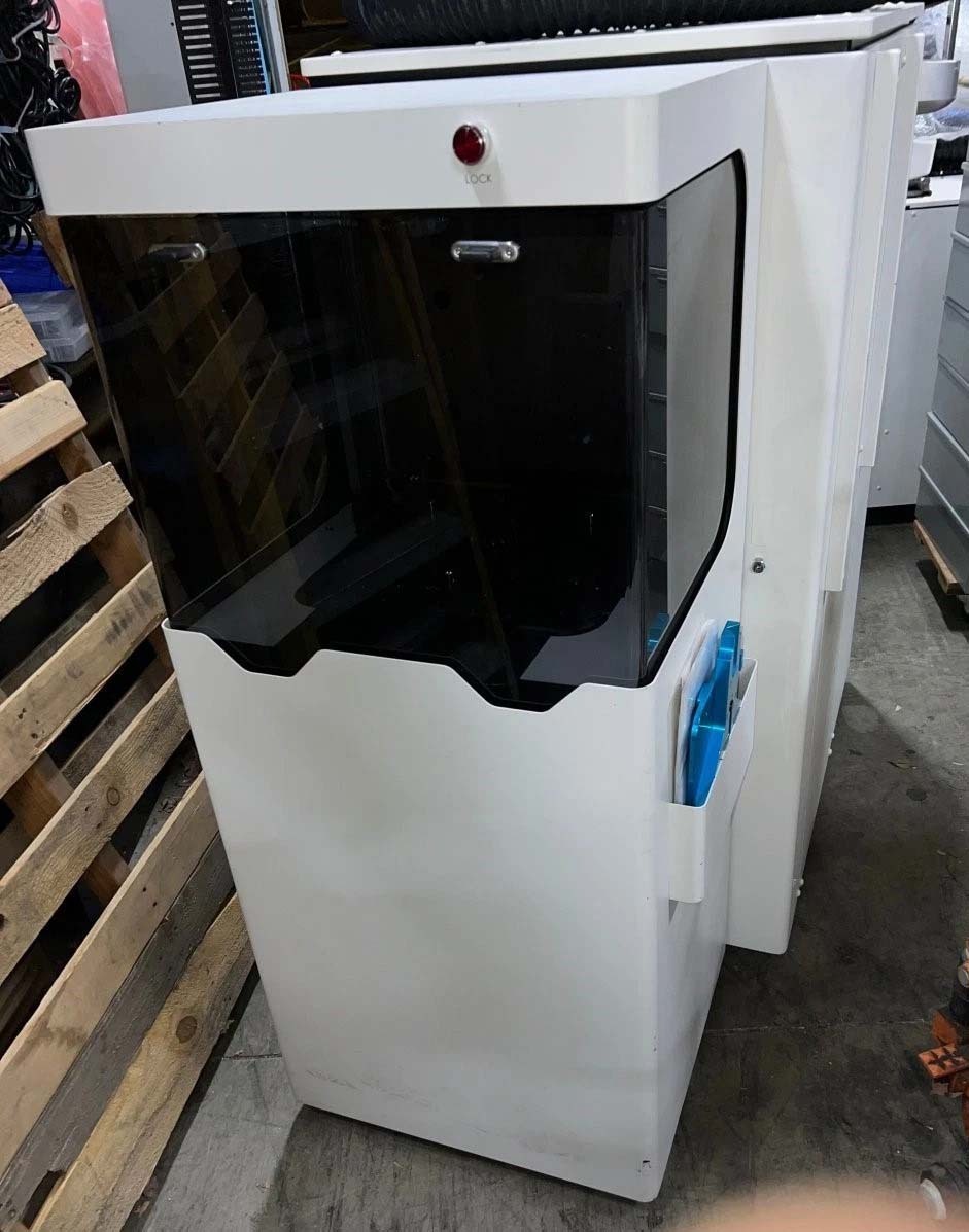 Foto Verwendet ELECTROGLAS / EG 6000 Zum Verkauf