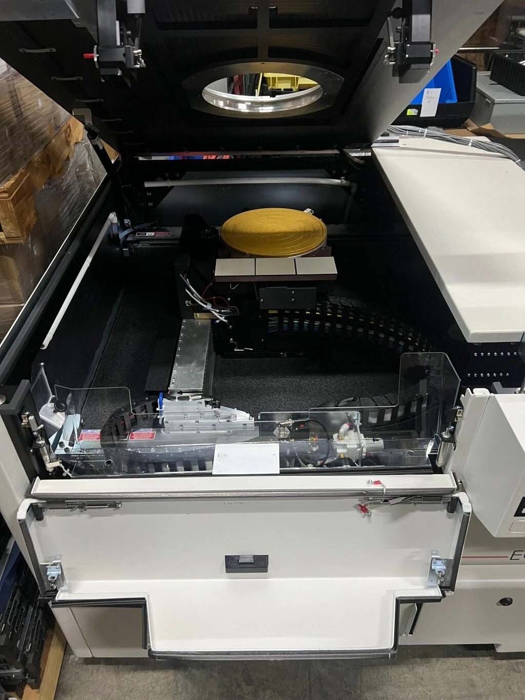 Foto Verwendet ELECTROGLAS / EG 6000 Zum Verkauf