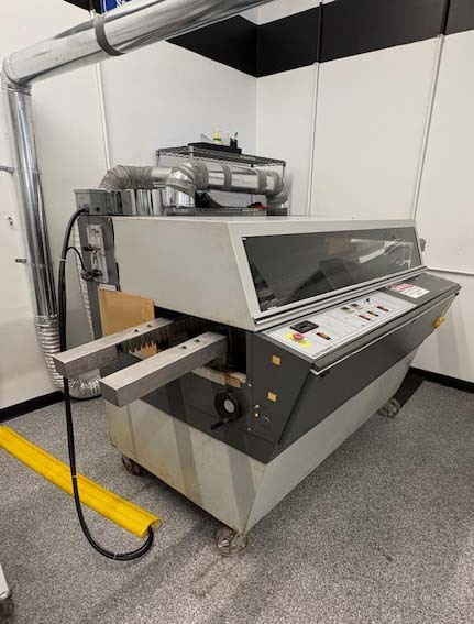 Photo Used ELECTROVERT ECONOPAK 400 For Sale