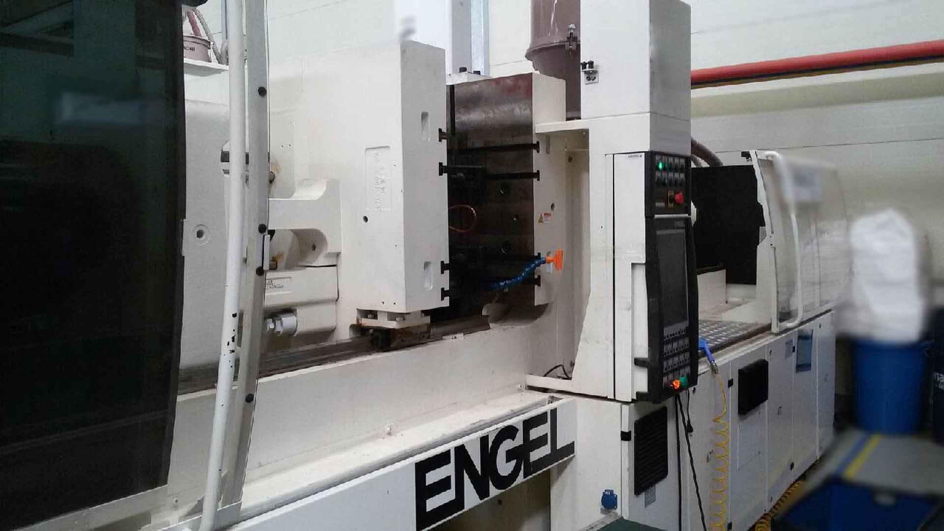 Photo Utilisé ENGEL VC 1050 / 300 TECH PRO À vendre