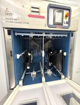 Foto Verwendet ENTEGRIS / FLUOROWARE HTC 8030 Zum Verkauf