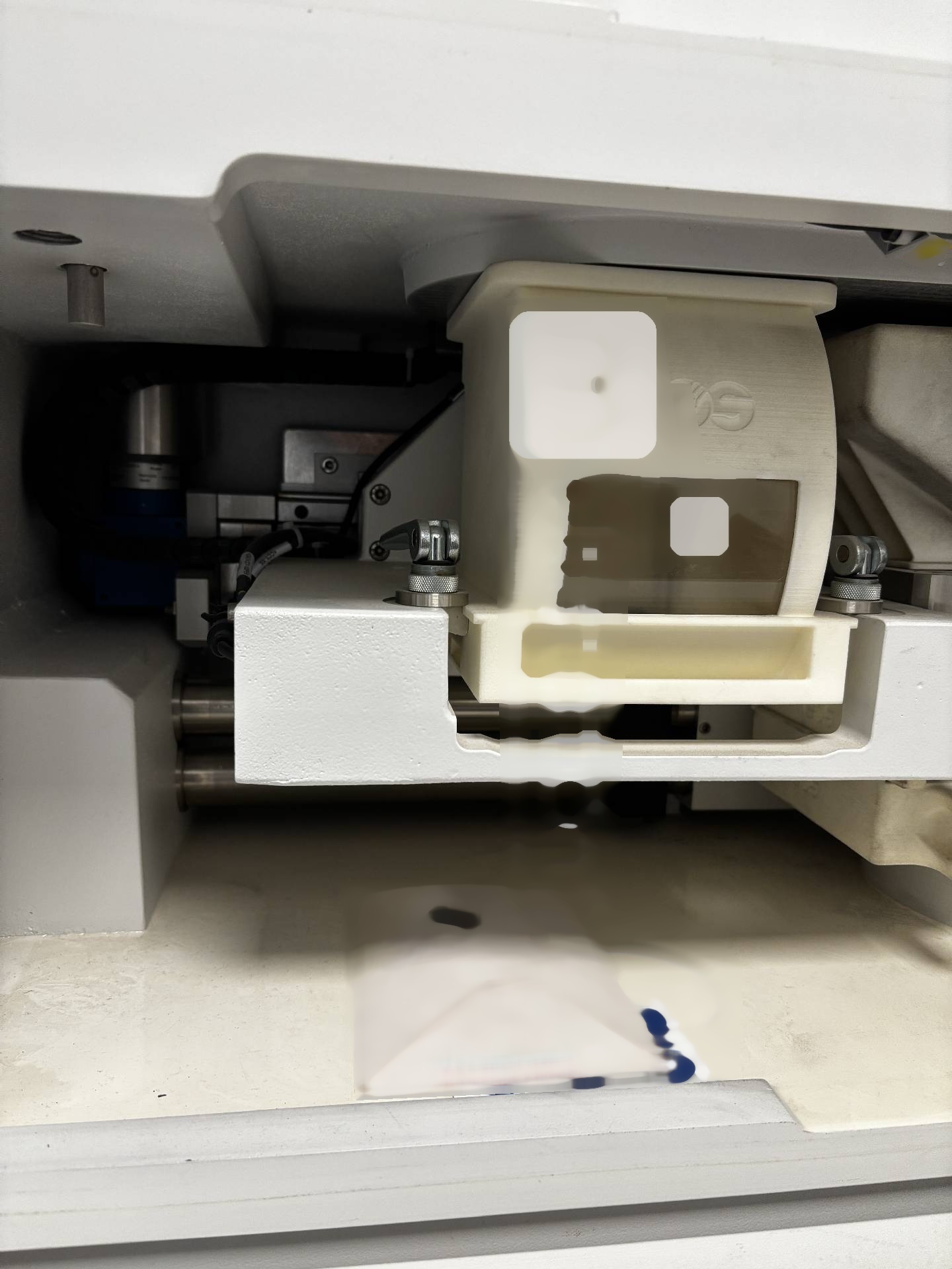 Foto Verwendet EOS Precious M080 Zum Verkauf
