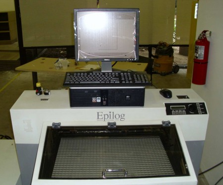 圖為 已使用的 EPILOG LASER Express 3000/1000A 待售