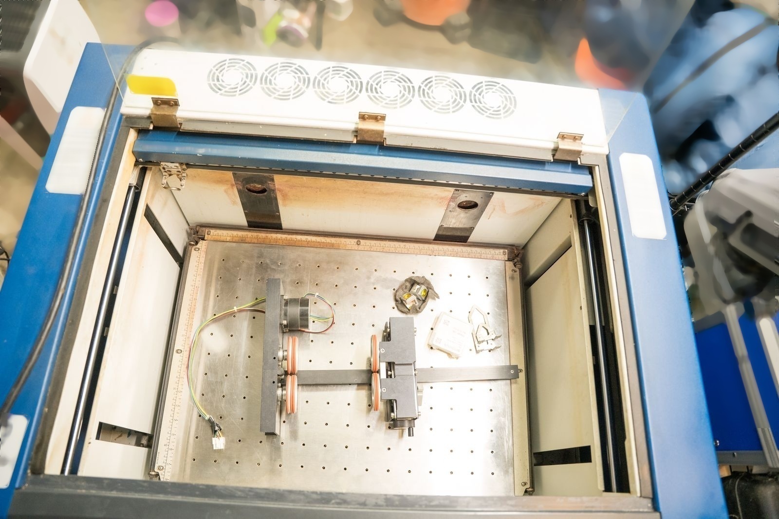 フォト（写真） 使用される EPILOG LASER Helix 販売のために