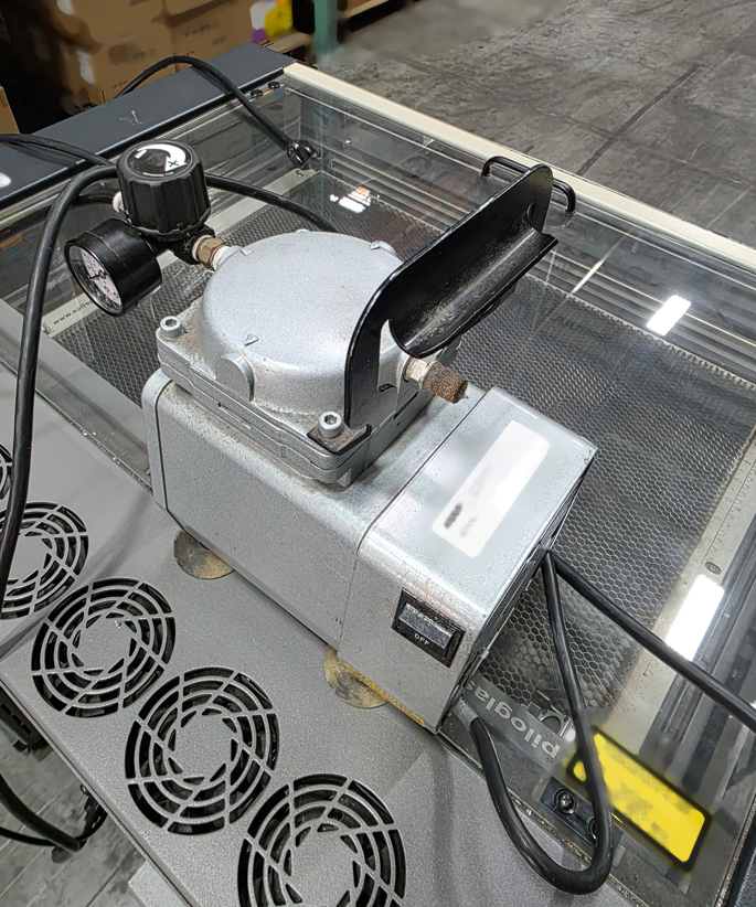フォト（写真） 使用される EPILOG LASER Helix 販売のために