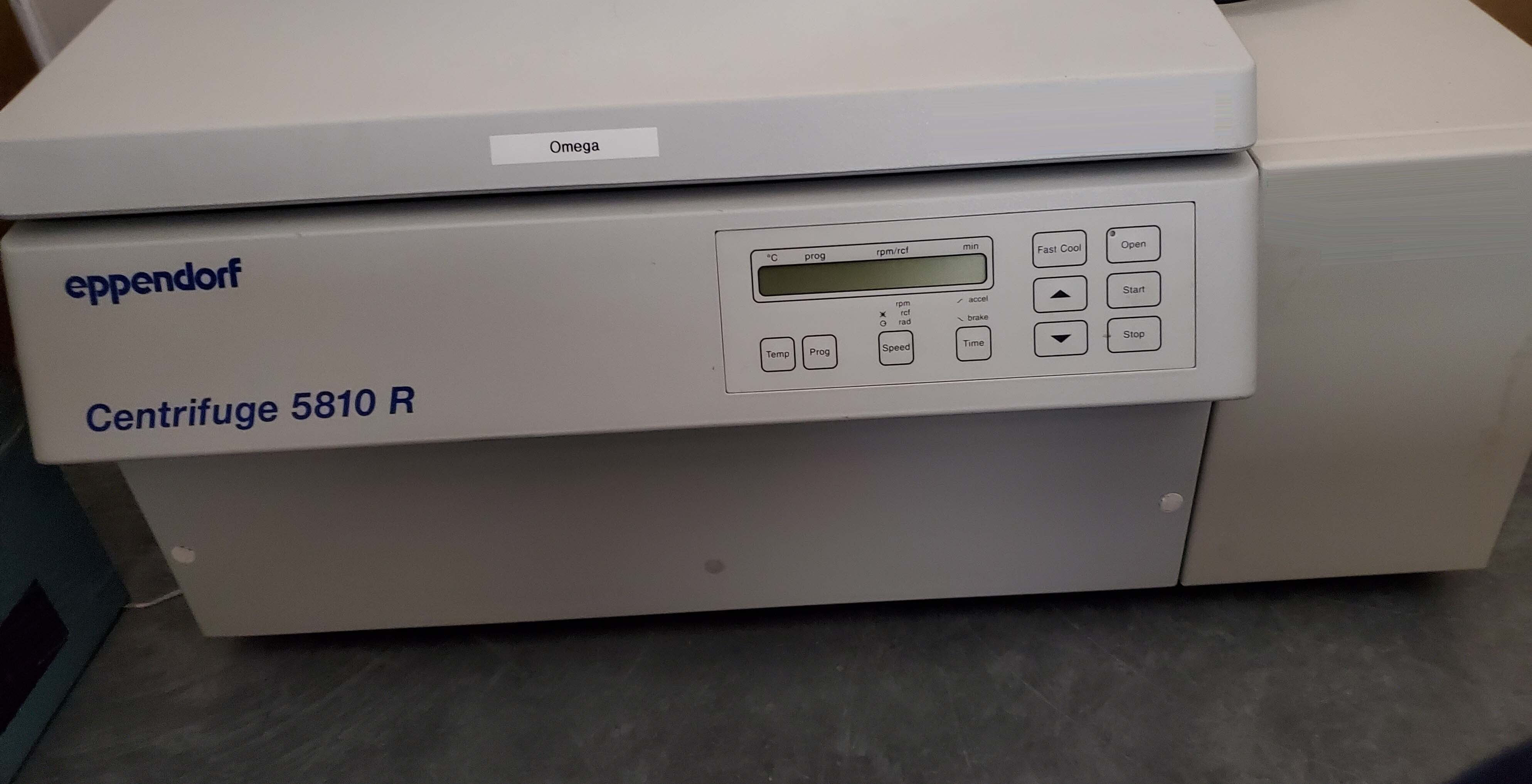Photo Used EPPENDORF 5810R For Sale