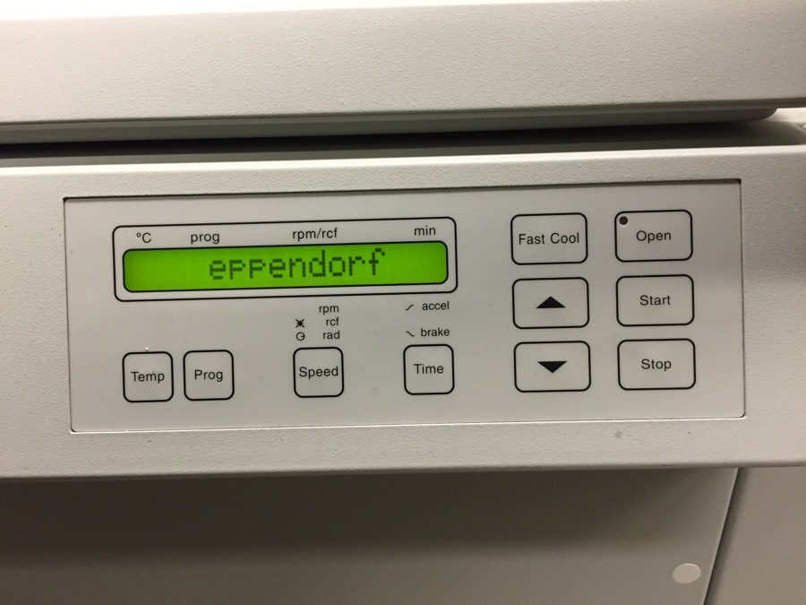 Photo Used EPPENDORF 5810R For Sale