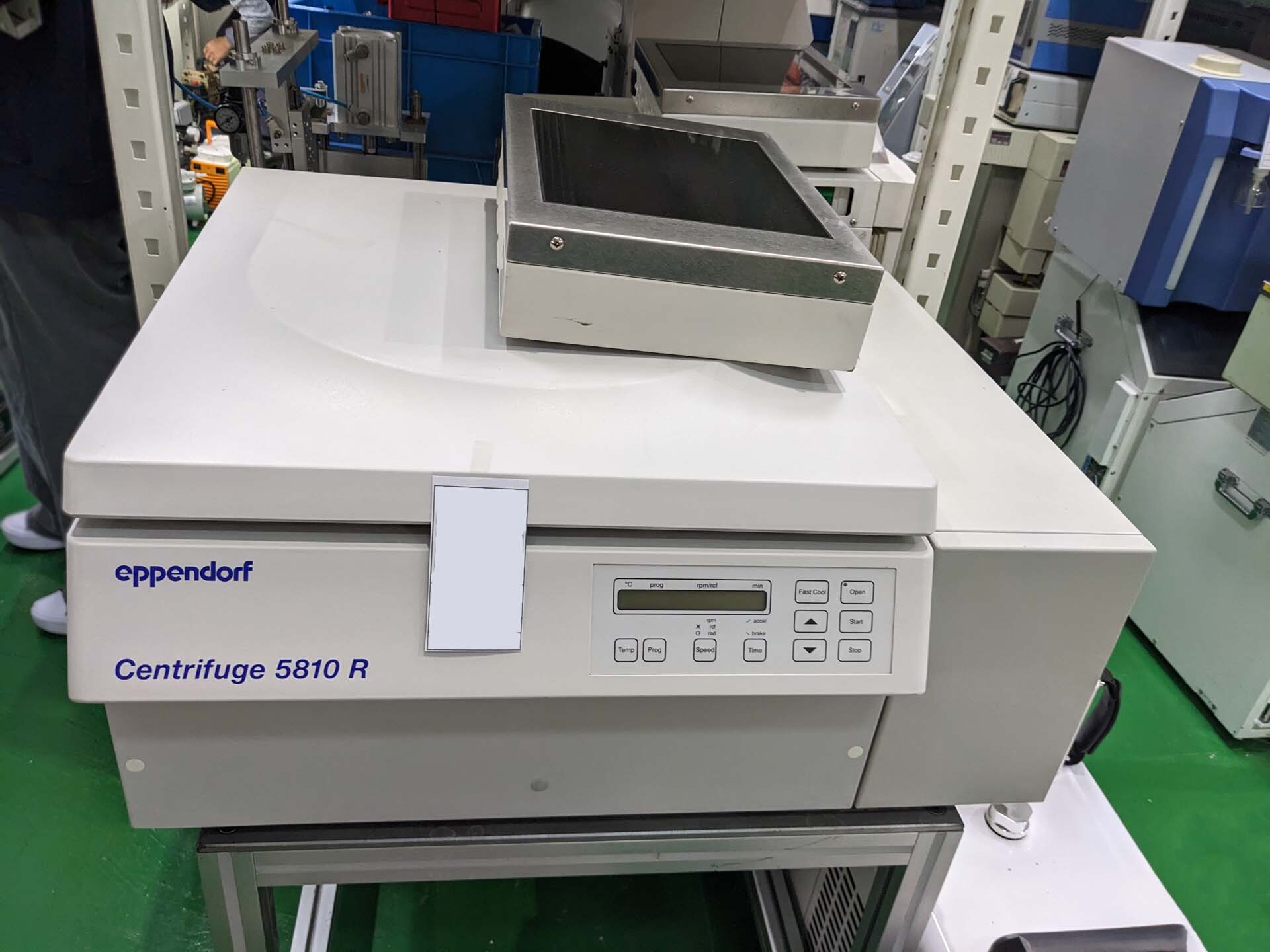 Photo Utilisé EPPENDORF 5810R À vendre