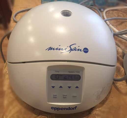 Photo Utilisé EPPENDORF Minispin À vendre