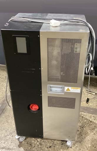 Photo Used ERS ELECTRONIC CHILLER 080 For Sale