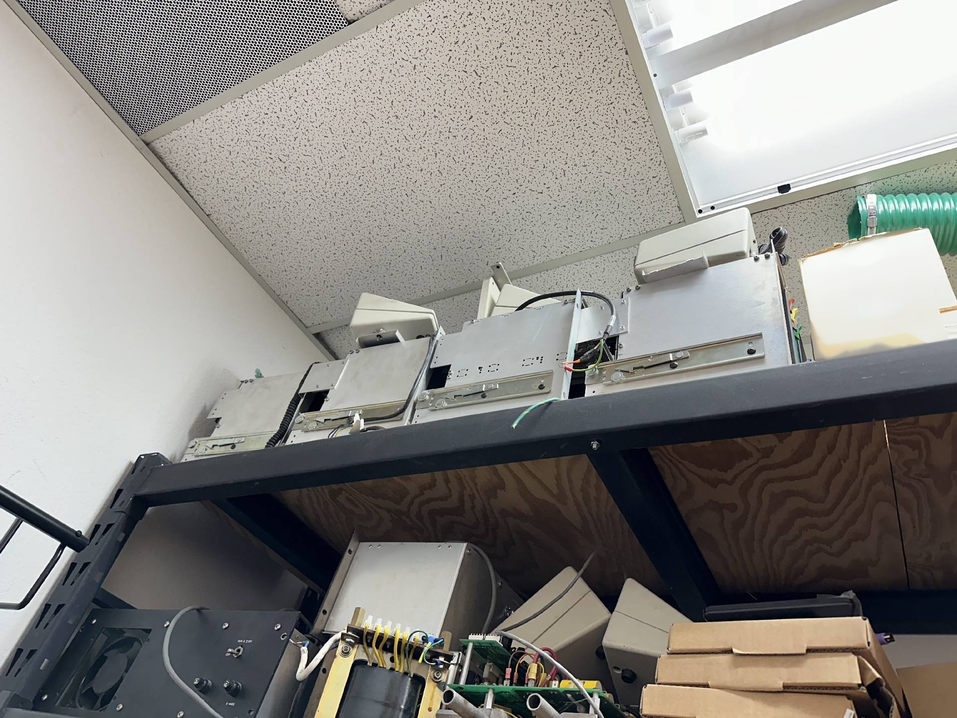圖為 已使用的 VARIOUS LOT Lot of ESI Equipment 待售