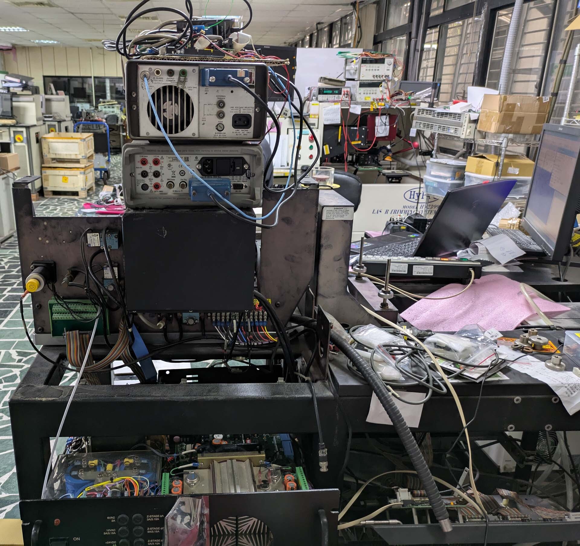 Foto Verwendet ESI 4990 Zum Verkauf