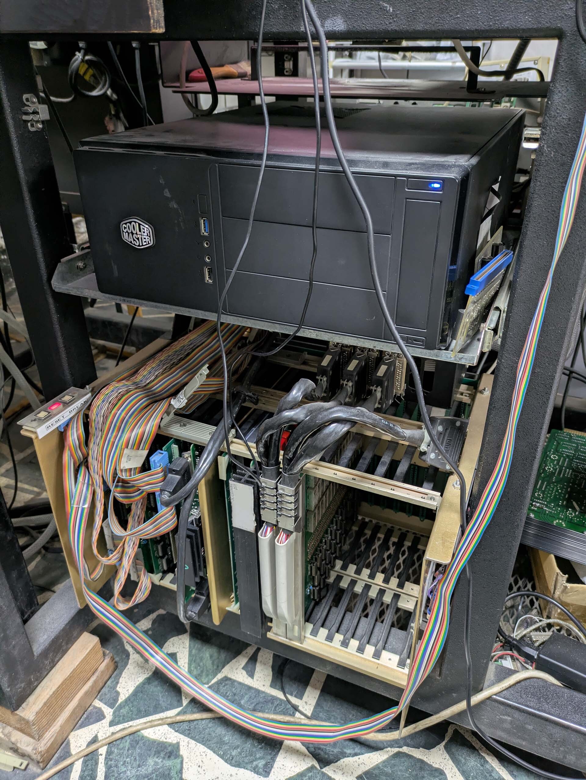 Foto Verwendet ESI 4990 Zum Verkauf