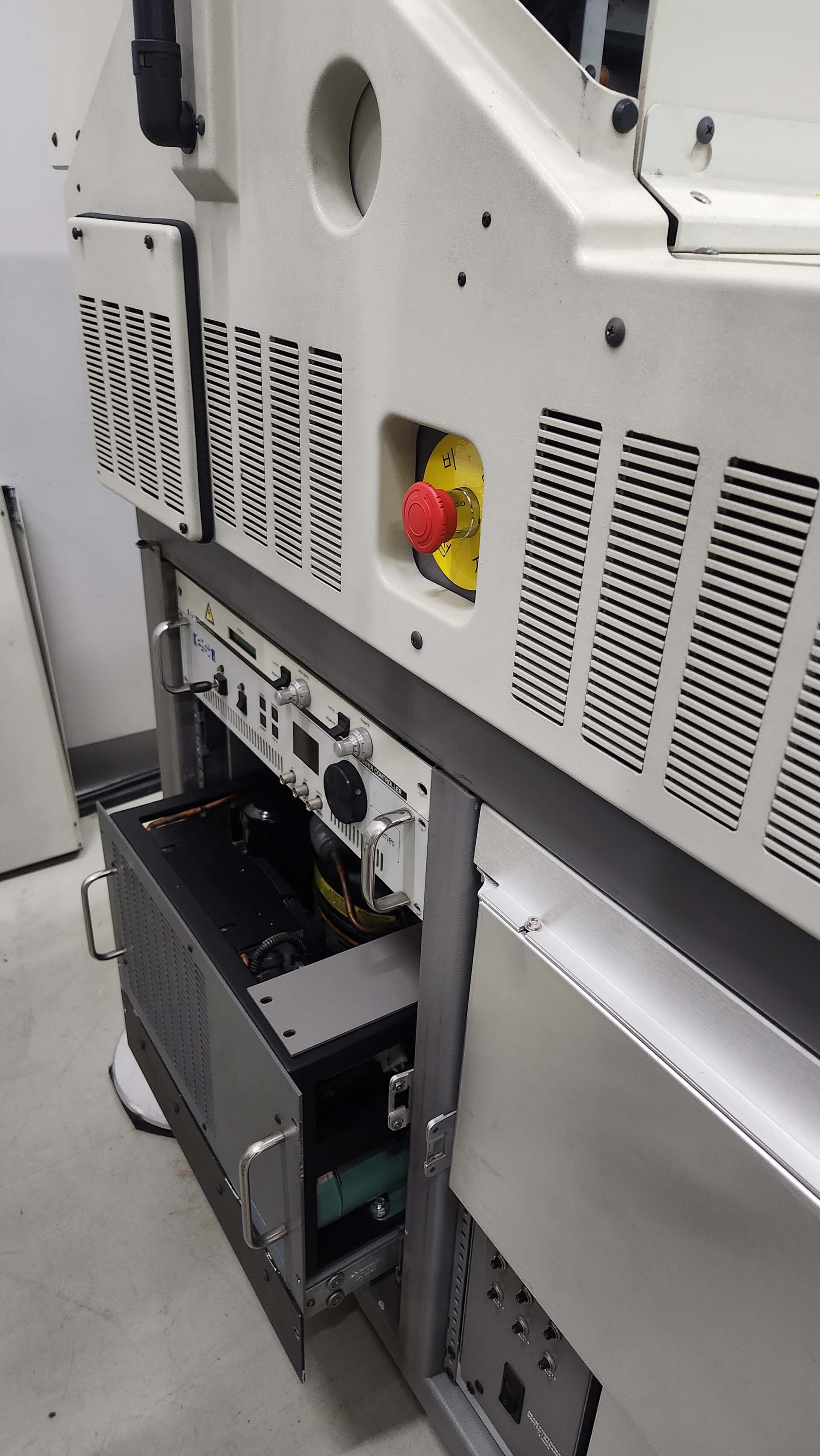 Photo Used ESI 5330Xi For Sale
