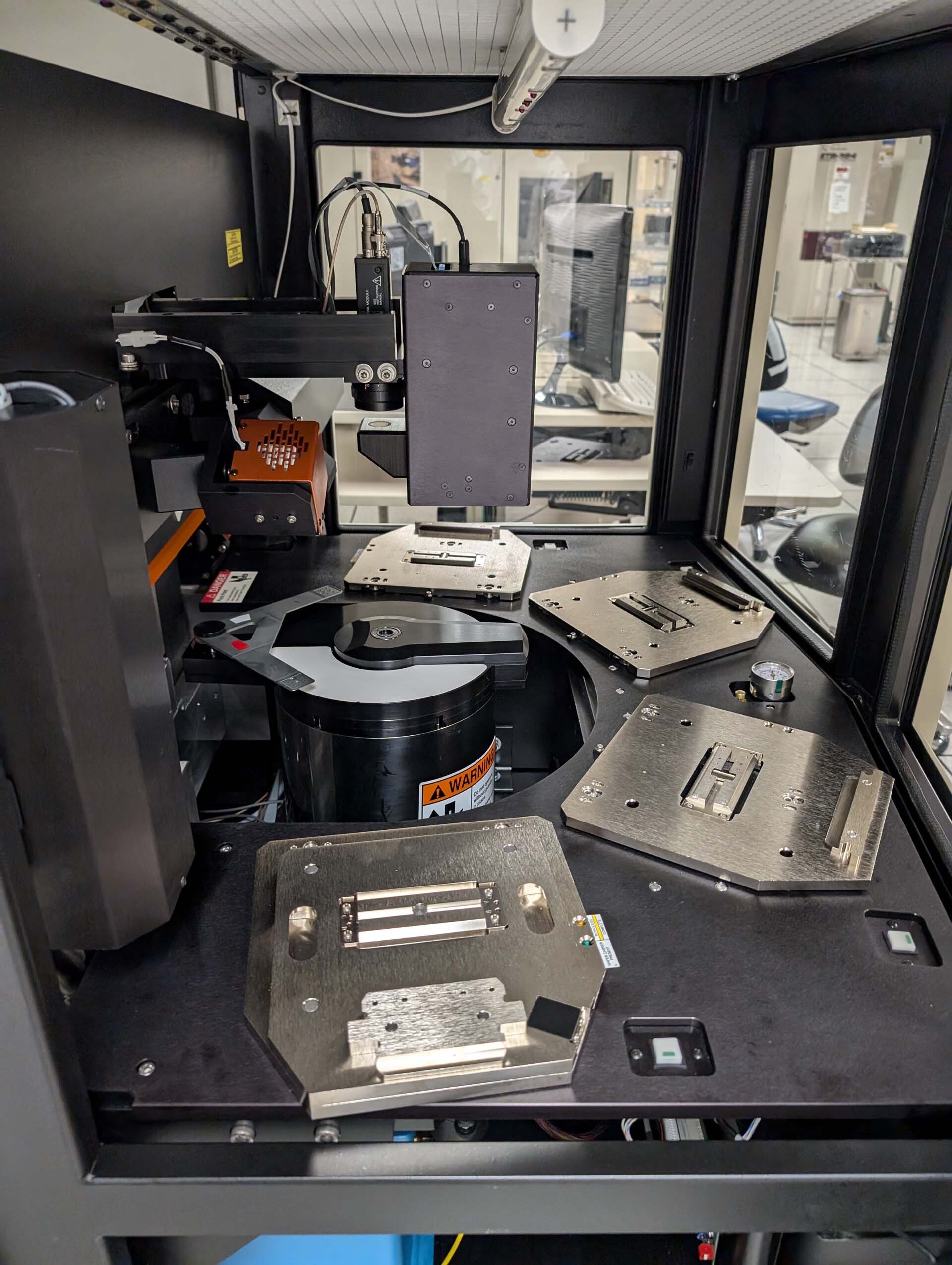 Photo Used ESI 9350 For Sale