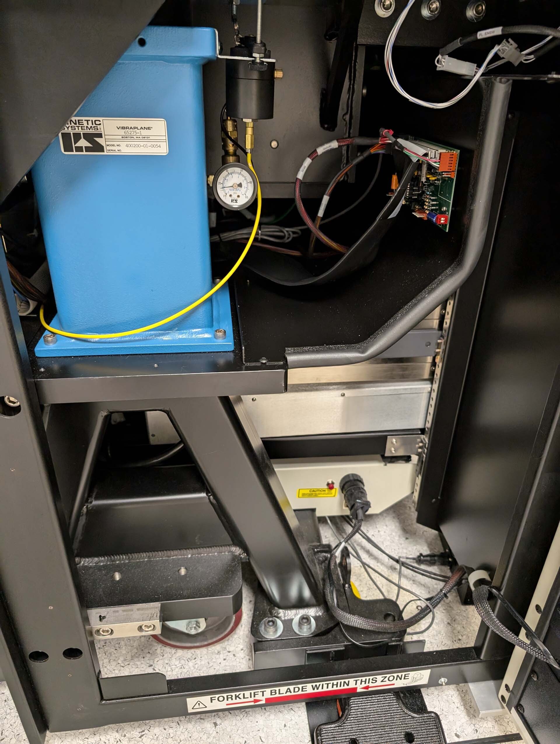 Photo Used ESI 9350 For Sale