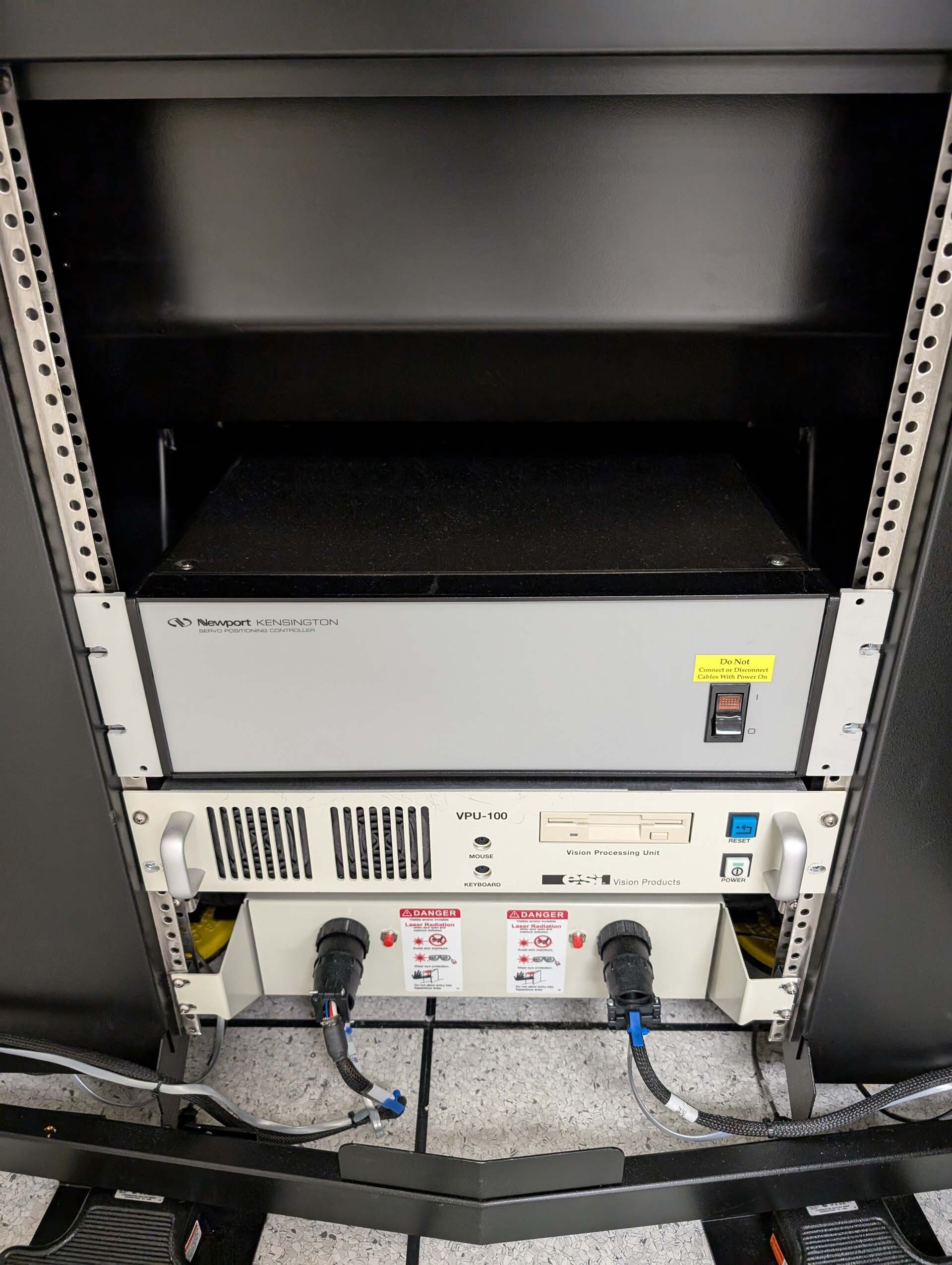 Photo Used ESI 9350 For Sale