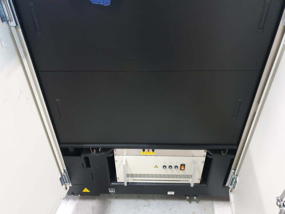 Photo Used ESI HDE 9830 For Sale
