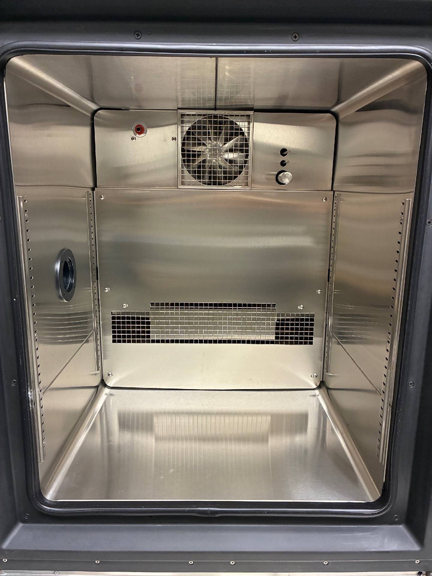 Foto Verwendet ESPEC BTL-433 Zum Verkauf