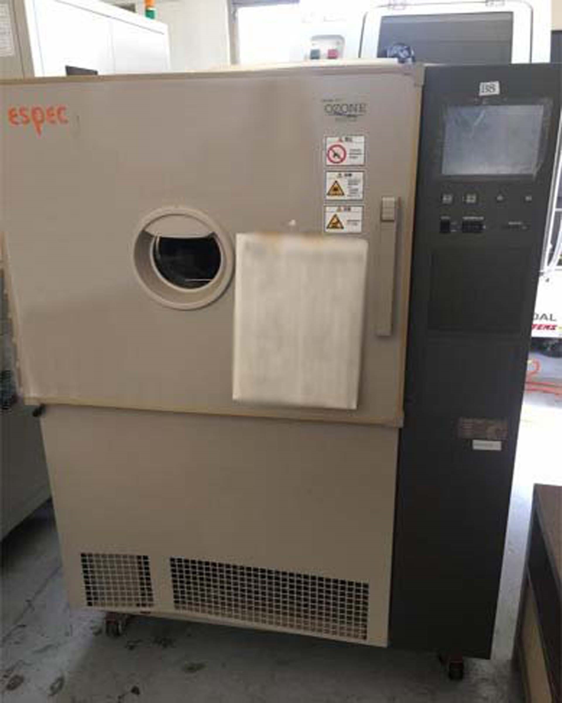 ESPEC MC811P Chamber Used for sale price 9259664, 2003 > buy from CAE