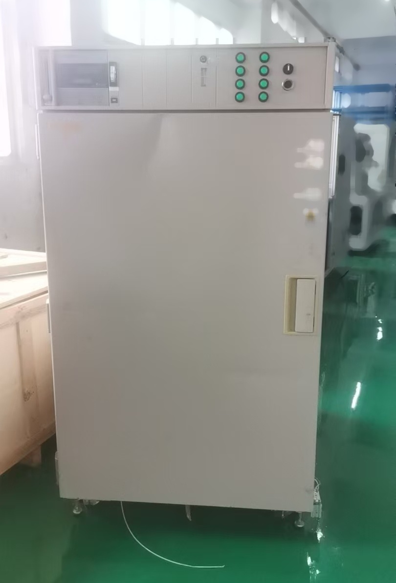 图为 已使用的 ESPEC PVHC-332M 待售