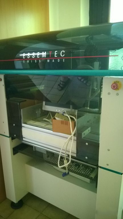 Photo Used ESSEMTEC CLM 9000 For Sale