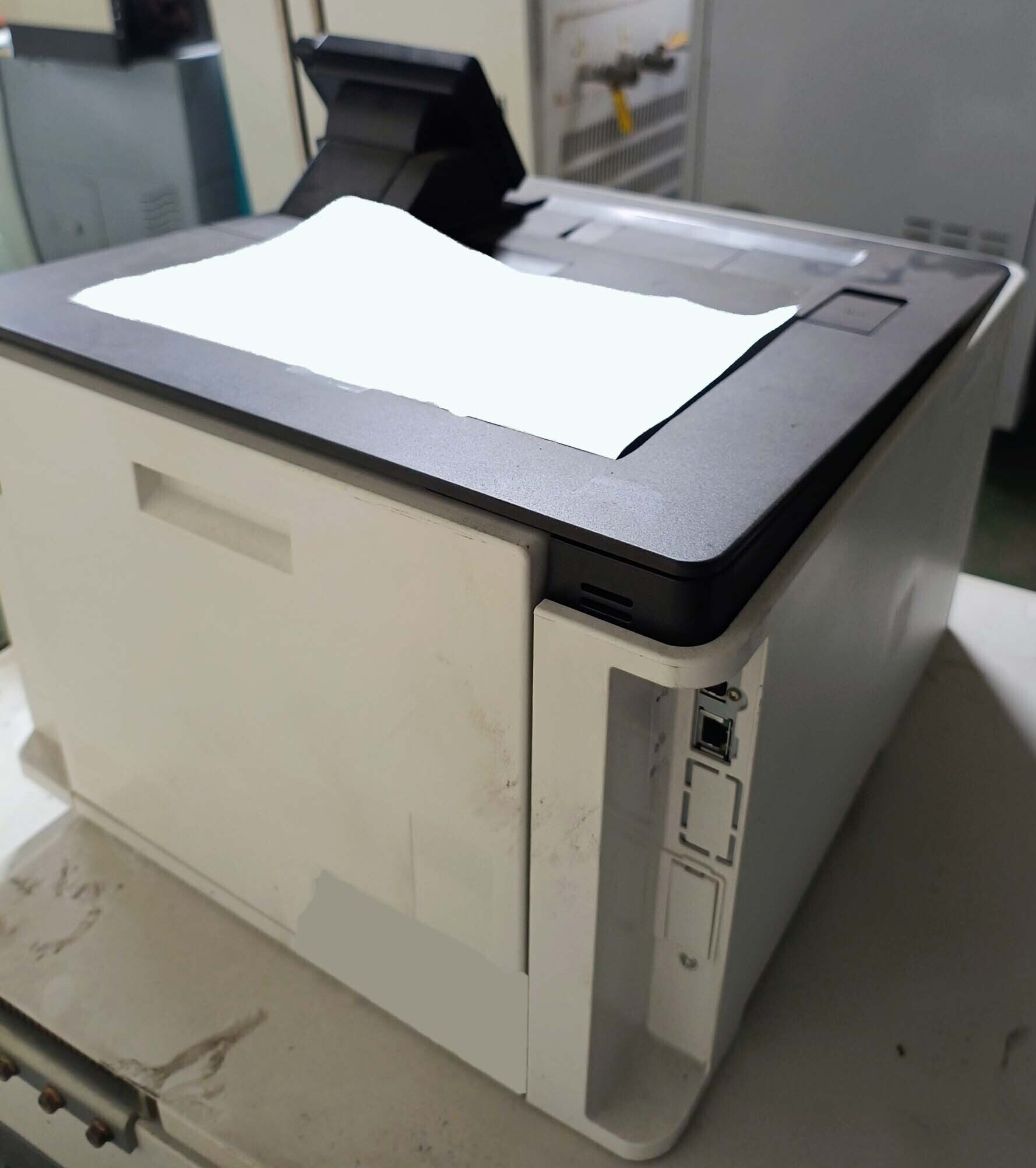 フォト（写真） 使用される CANON ImageCLASS LBP6694C 販売のために